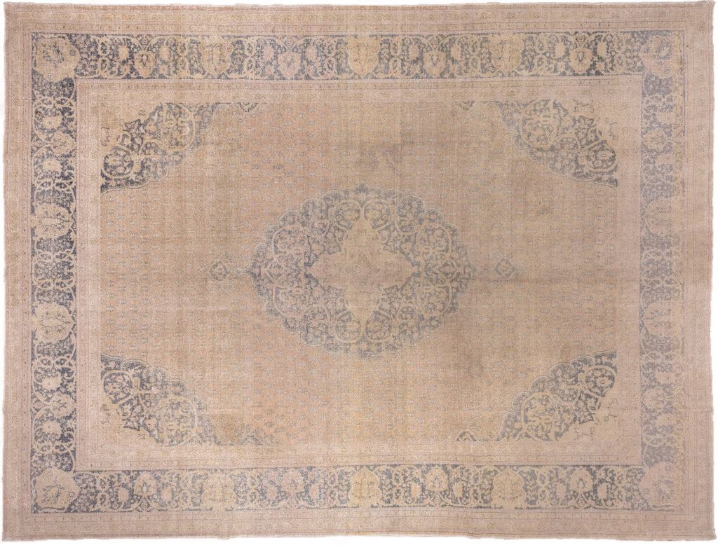 Antique vs Vintage Rugs: Understanding the Differences