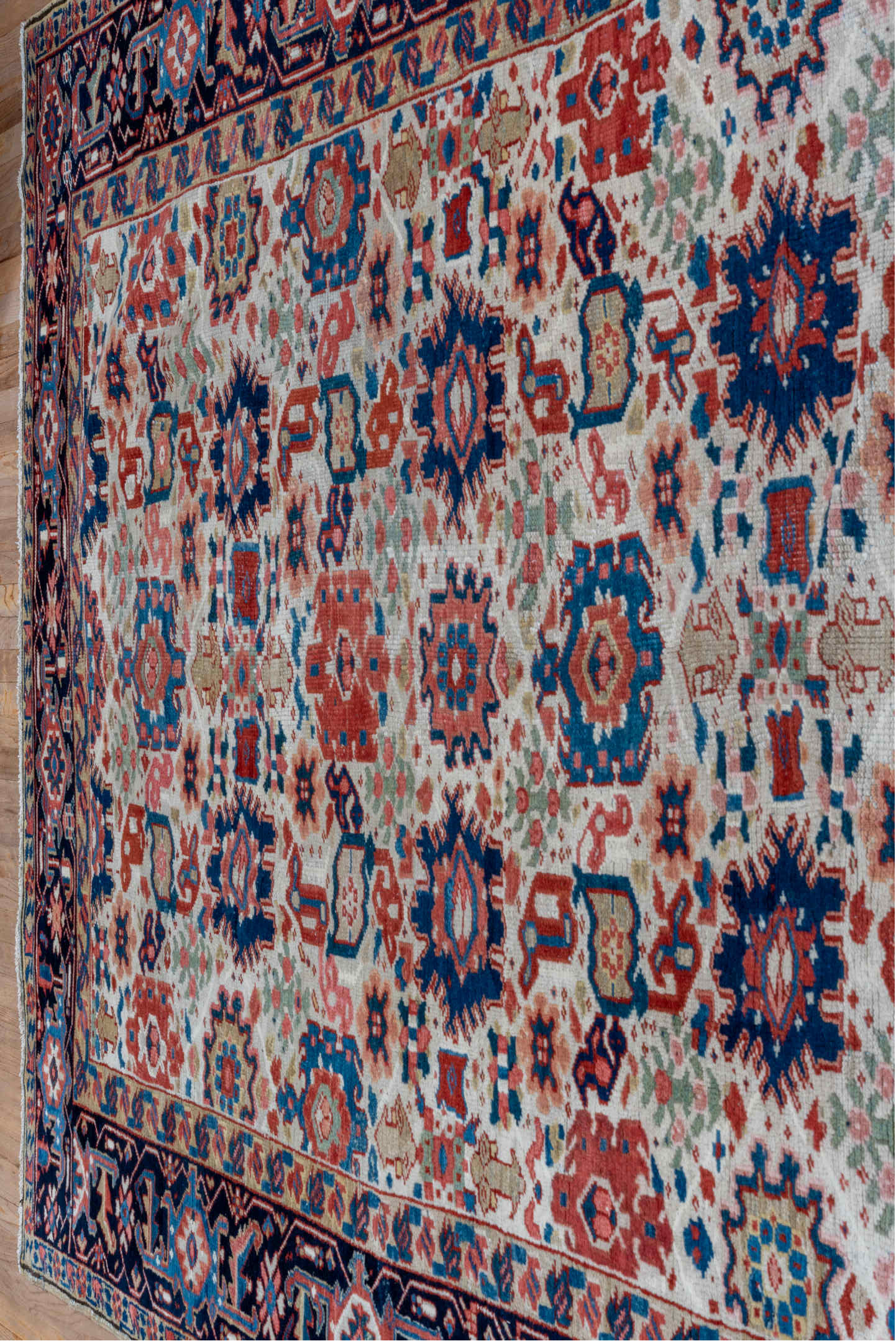 7' x 10' one-of-a-kind handmade vintage Heriz large size rug. Color palette: black, blue, brown, gainsboro, gray, light gray