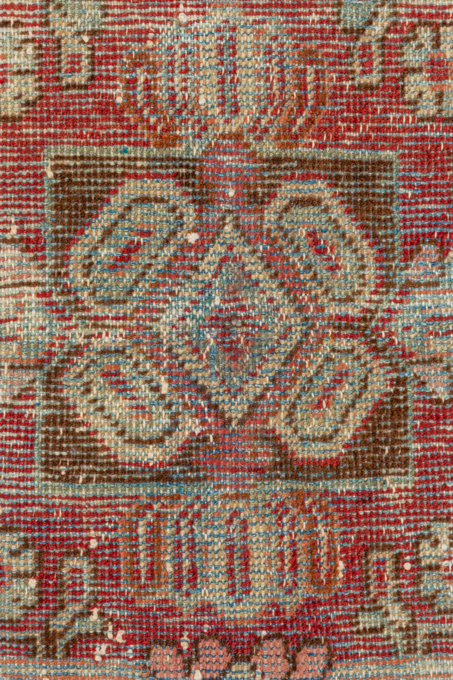 5' x 7' one-of-a-kind handmade antique Mahal rug. Color palette: red, ivory, beige, light blue, rust, taupe, brown