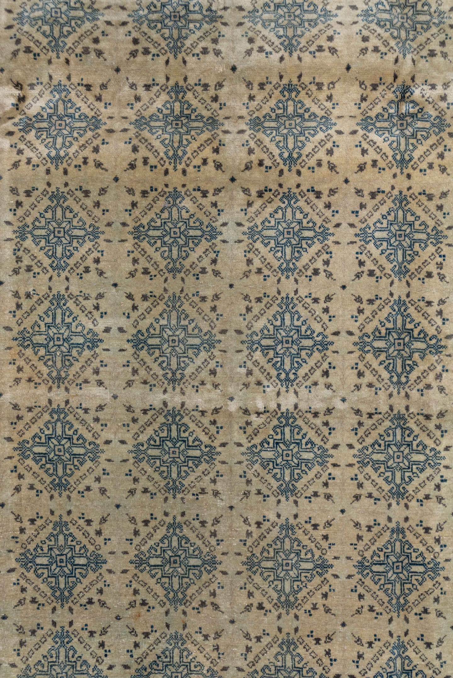 6' x 10' one-of-a-kind handmade antique Sivas large size rug. Color palette: ivory, pale blue, taupe, beige, soft brown