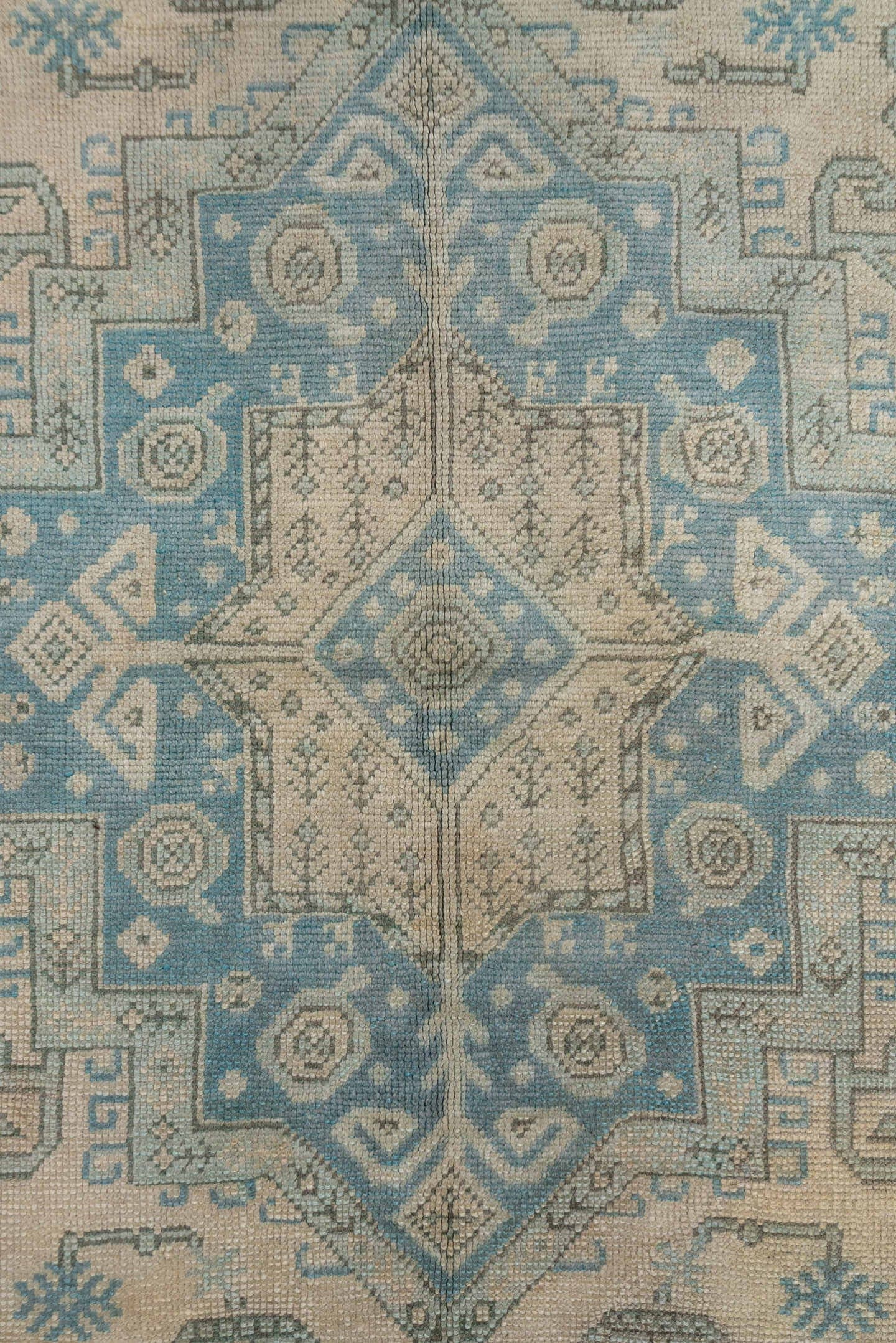 6' x 9' one-of-a-kind handmade antique Oushak medium size rug. Color palette: ivory, powder_blue, sky_blue, taupe, beige