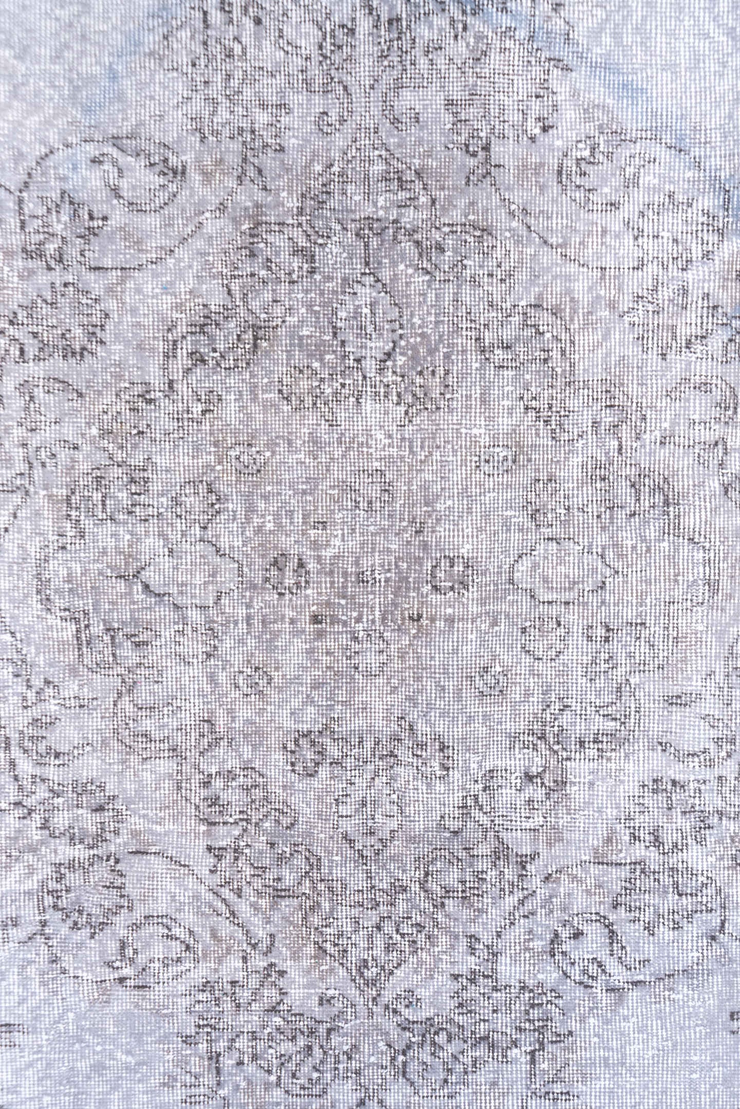 5' x 9' one-of-a-kind handmade vintage Sparta medium size rug. Color palette: ivory, lavender, taupe, dusty rose, gray