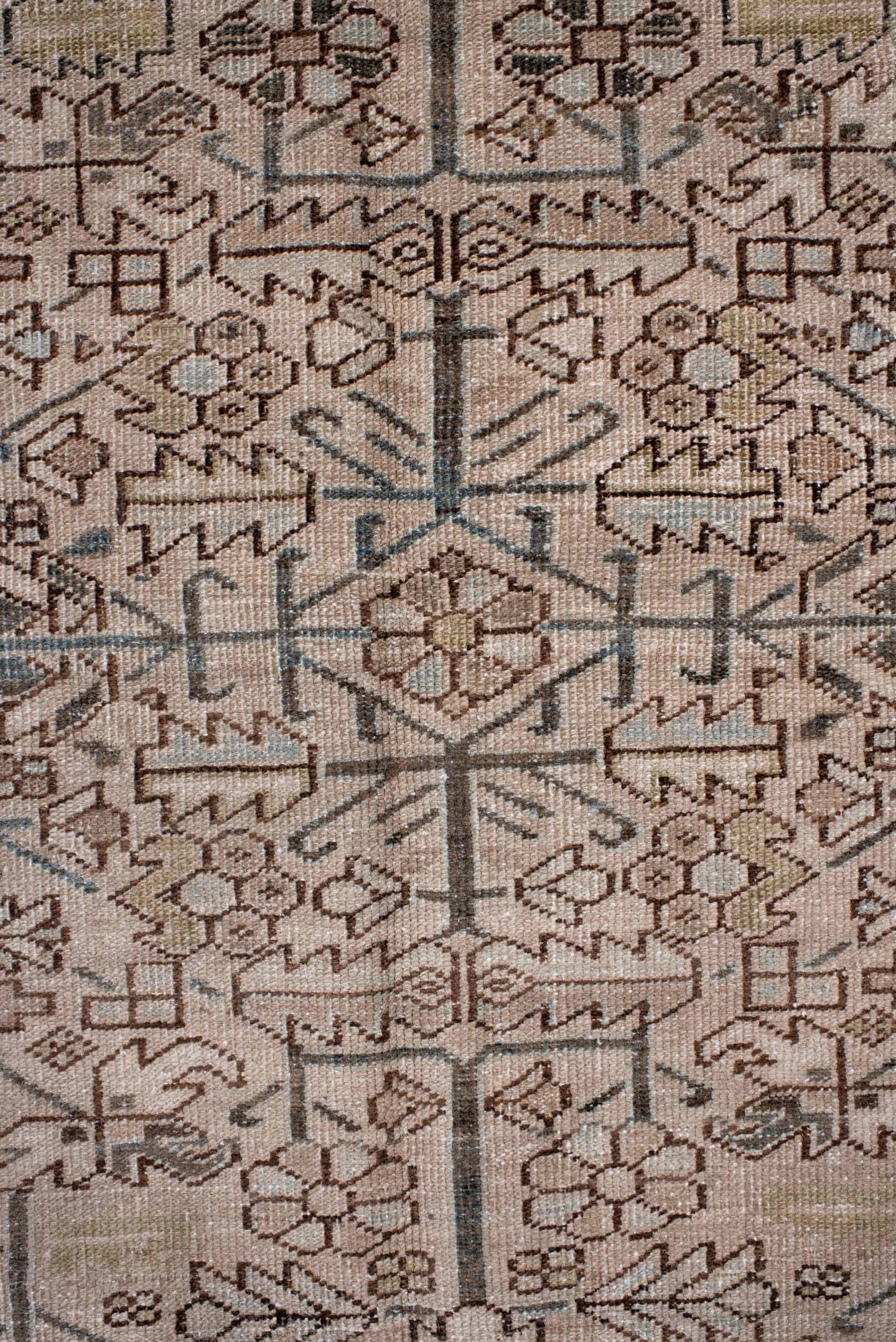 6' x 9' one-of-a-kind handmade antique Heriz medium size rug. Color palette: ivory, taupe, slate, charcoal, camel