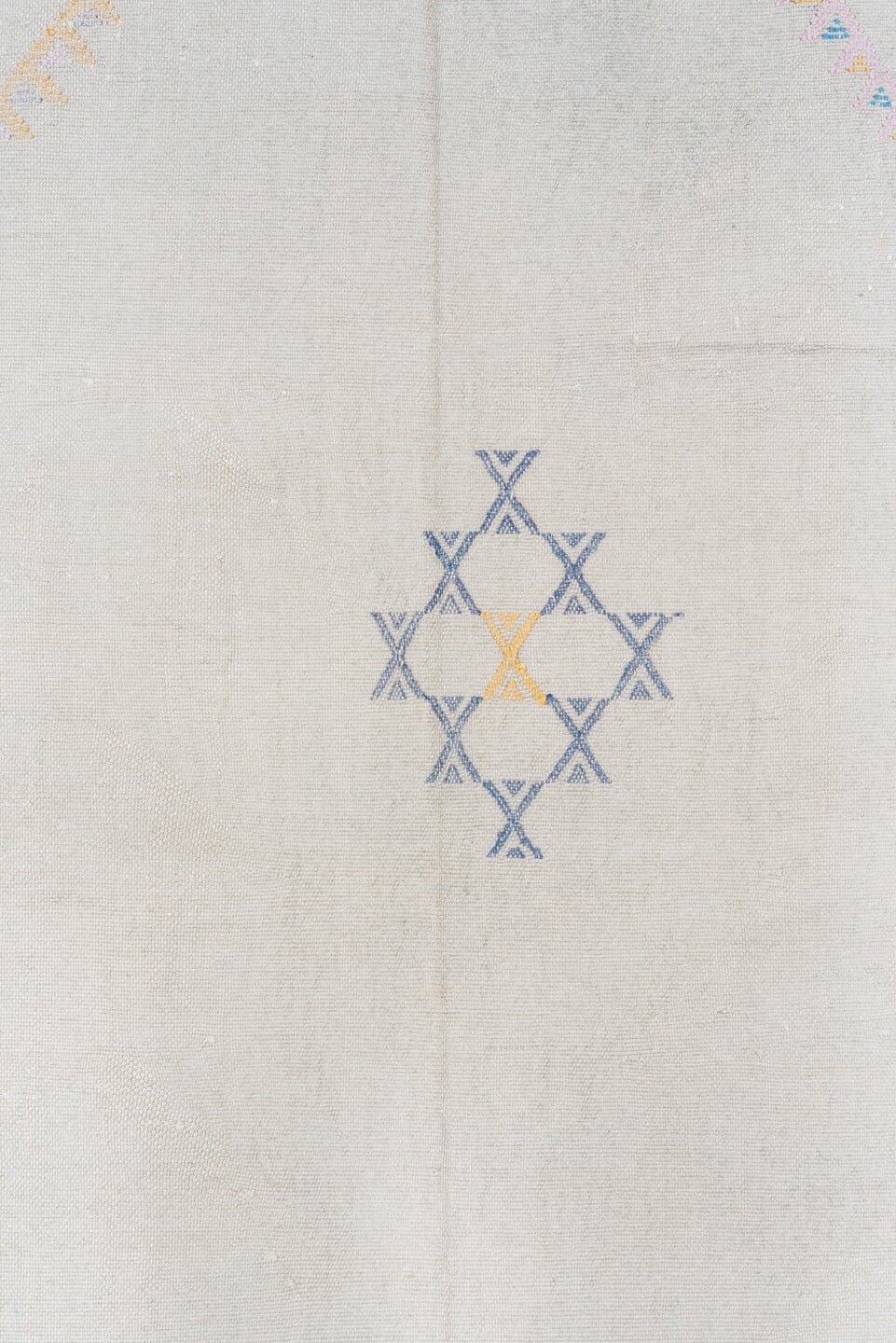 5' x 9' one-of-a-kind handmade vintage Cactus Kilim medium size rug. Color palette: ivory, cream, pale blue, gold, blush