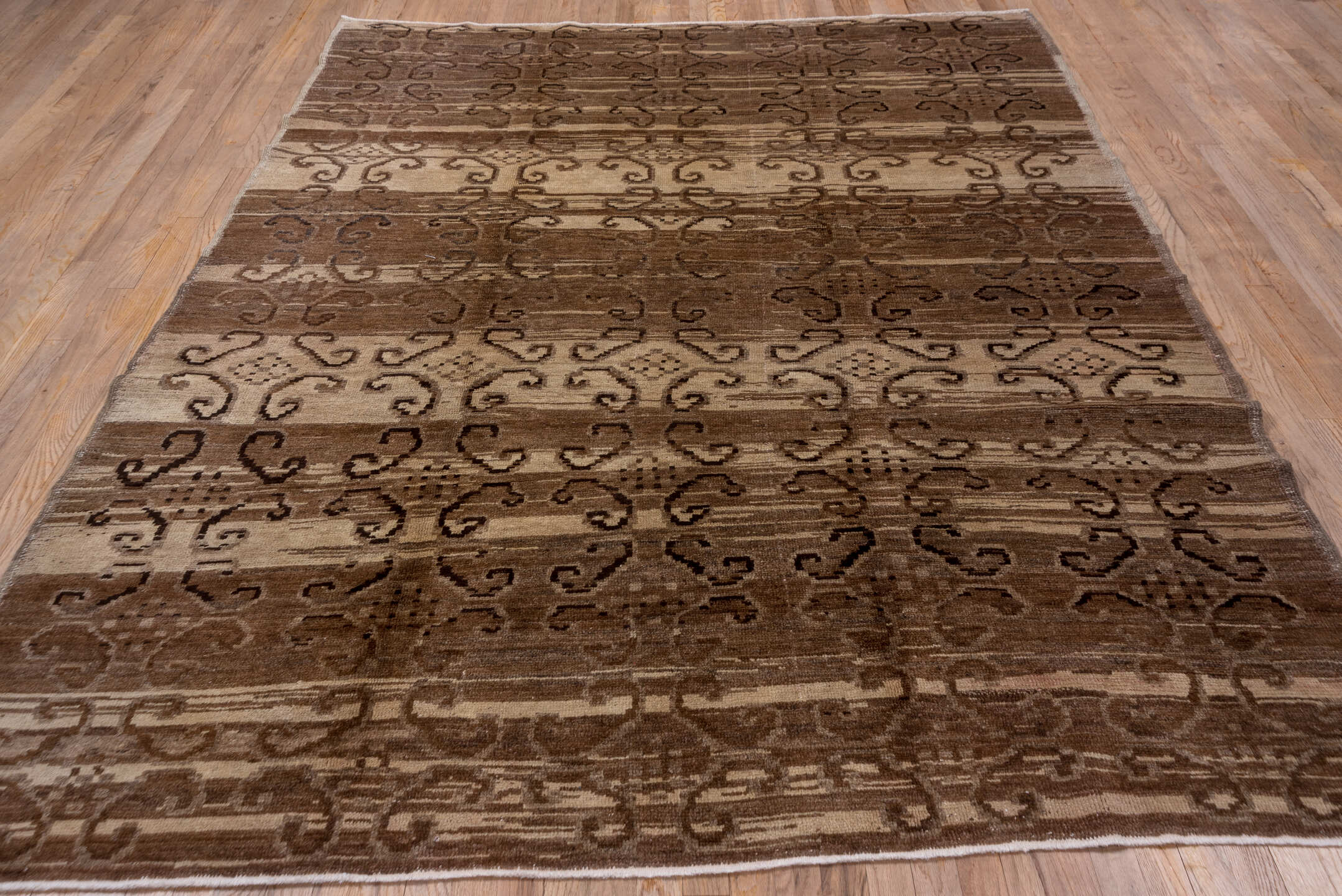 7' x 9' one-of-a-kind handmade vintage Oushak rug. Color palette: brown, gray, light gray, off-white, pink, redwood, silver