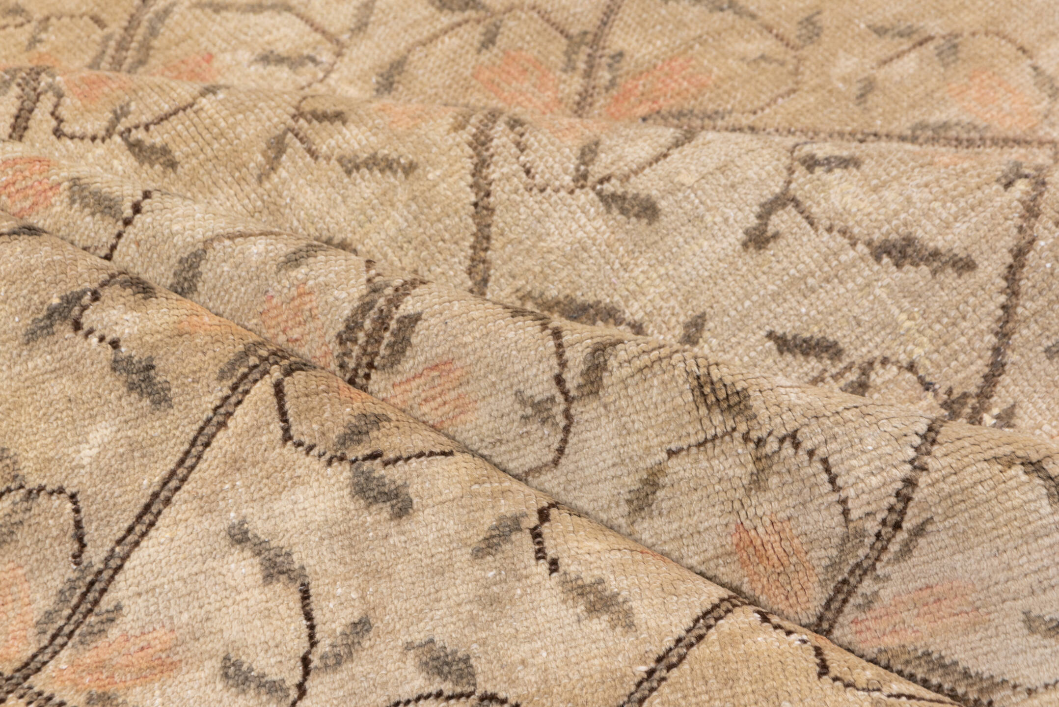 5' x 9' one-of-a-kind handmade vintage Oushak medium size rug. Color palette: beige, taupe, ivory, peach, brown, gray