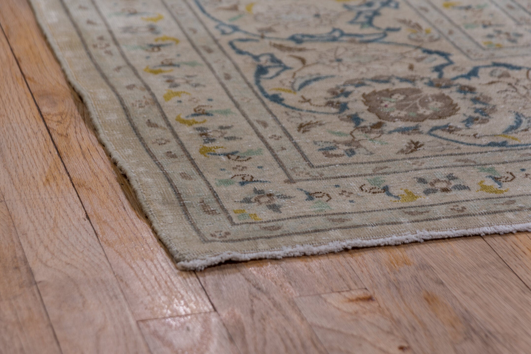 9' x 13' one-of-a-kind handmade vintage Kashan large size rug. Color palette: ivory, taupe, sky_blue, brown, beige, slate