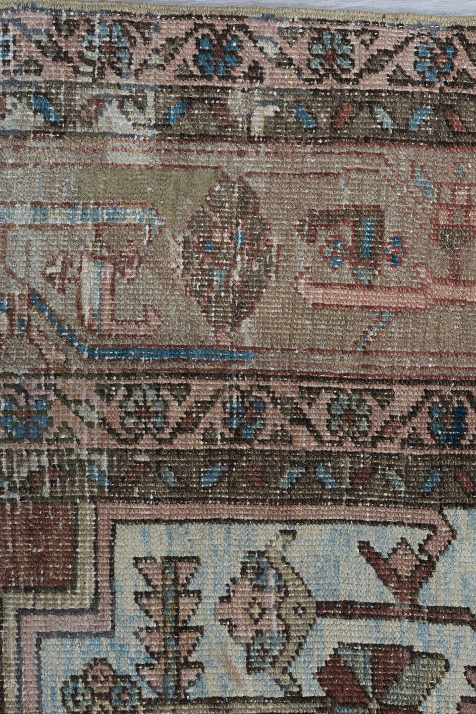 8' x 12' one-of-a-kind handmade antique Serapi large size rug. Color palette: ivory, rust, sky blue, taupe, brown, slate