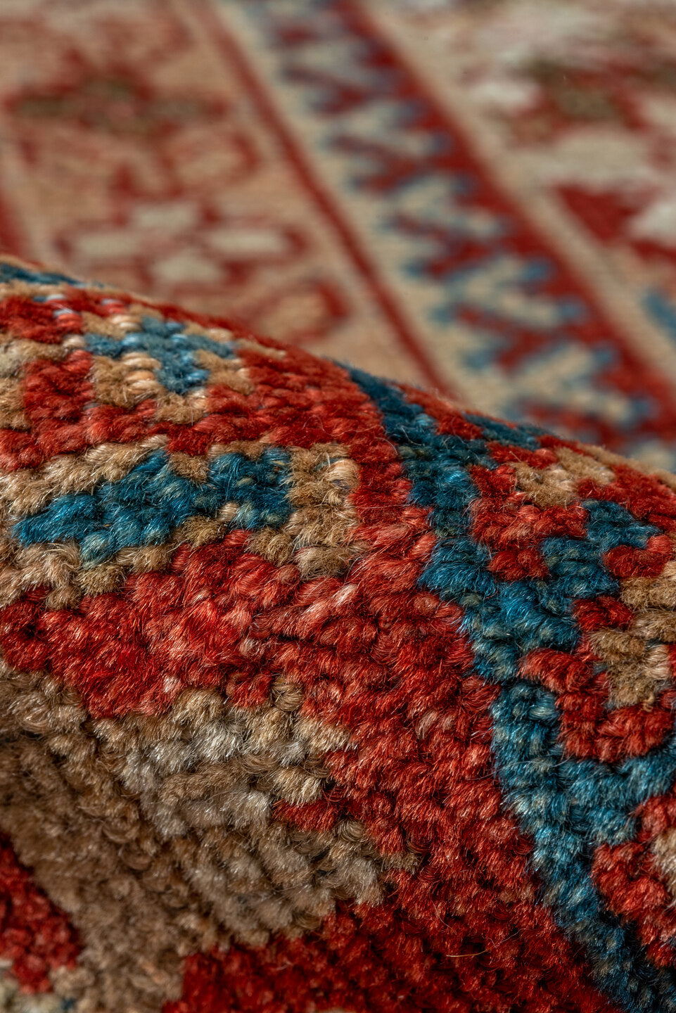 8' x 10' one-of-a-kind handmade antique Sultanabad large size rug. Color palette: ivory, rust, sky_blue, brick, camel
