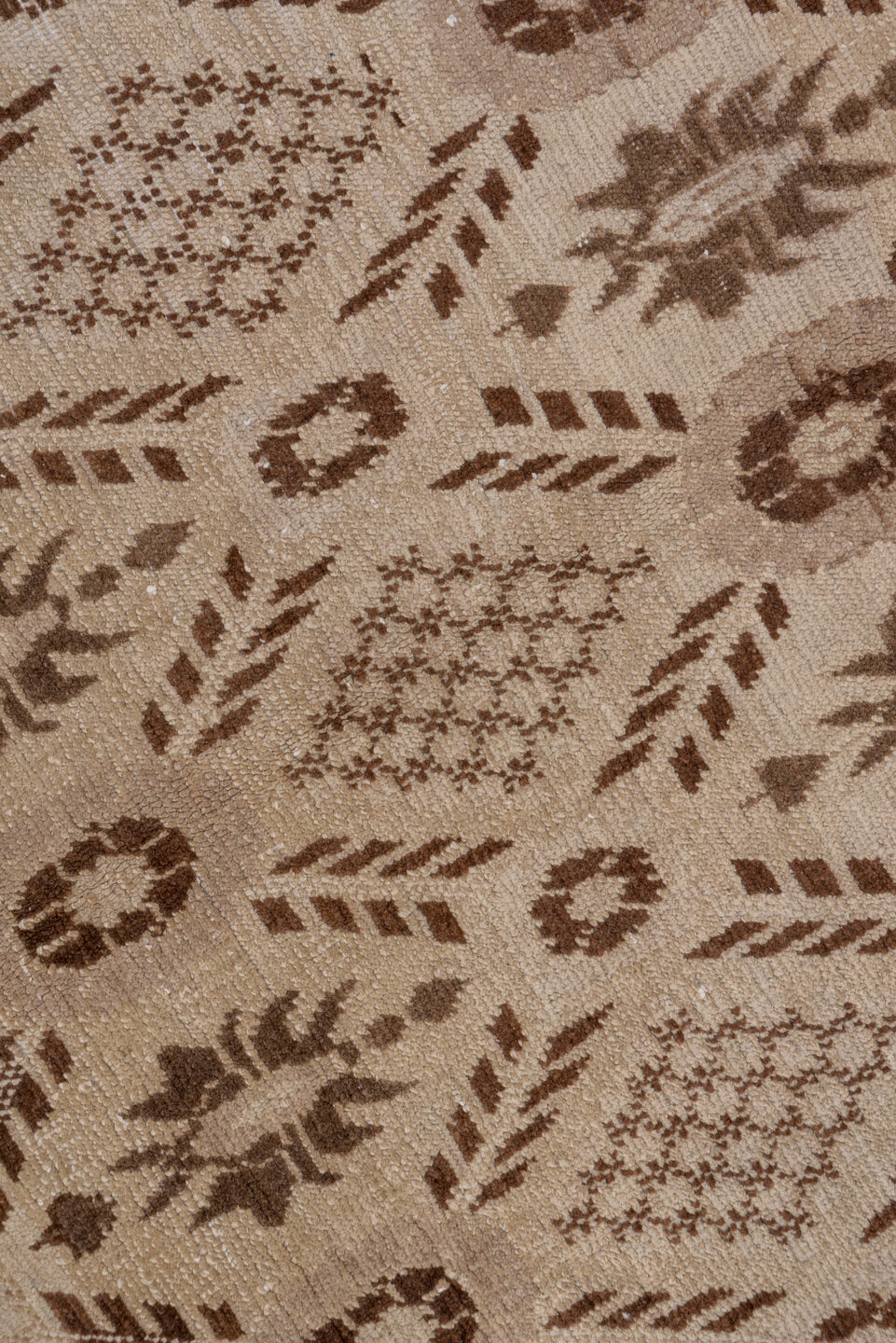 4' x 9' one-of-a-kind handmade vintage Oushak runner rug. Color palette: brown, gray, light gray, off-white, pink