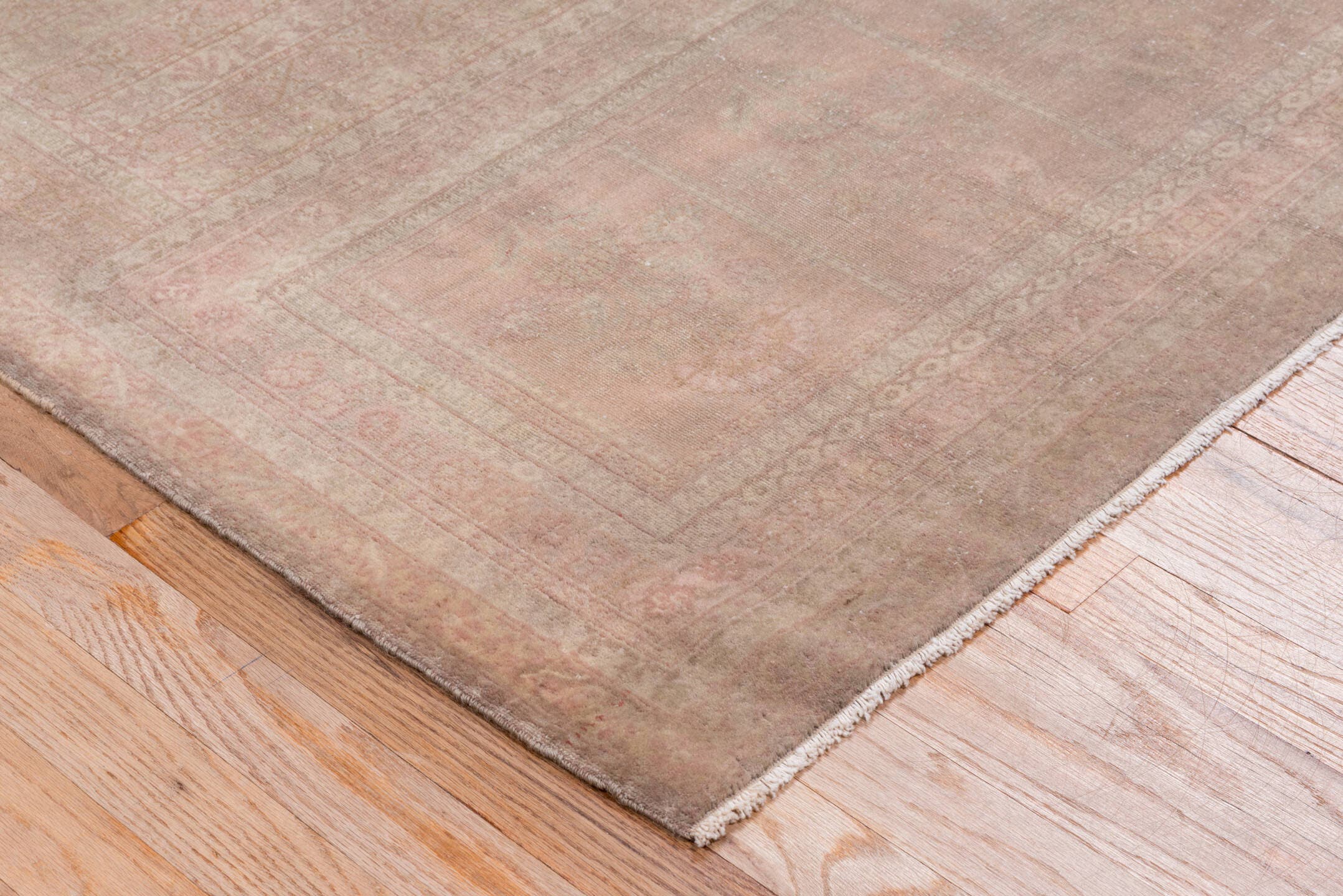 6' x 9' one-of-a-kind handmade antique Sivas medium size rug. Color palette: rose, taupe, dusty pink, beige, camel, ivory
