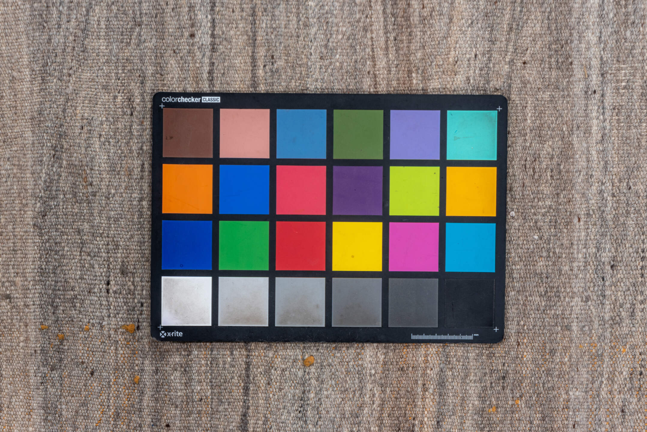 5' x 8' one-of-a-kind handmade vintage Kilim medium size rug. Color palette: brown, gray, light gray, off-white, pink