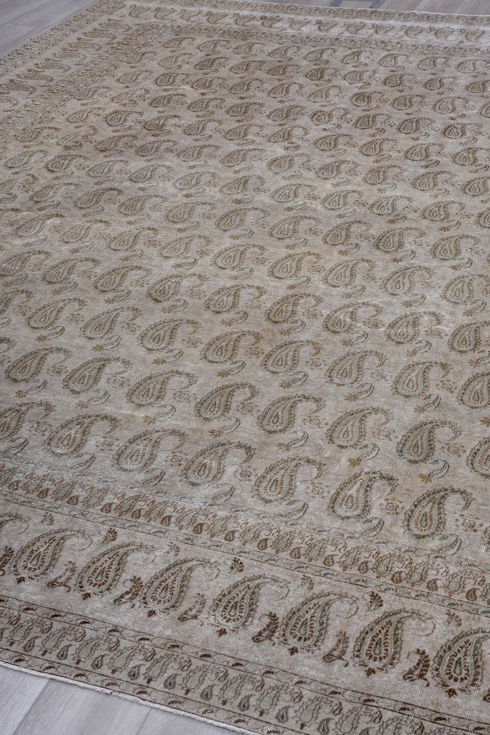 9' x 13' one-of-a-kind handmade vintage Sivas large size rug. Color palette: black, blue, brown, charcoal, dim gray, fiord