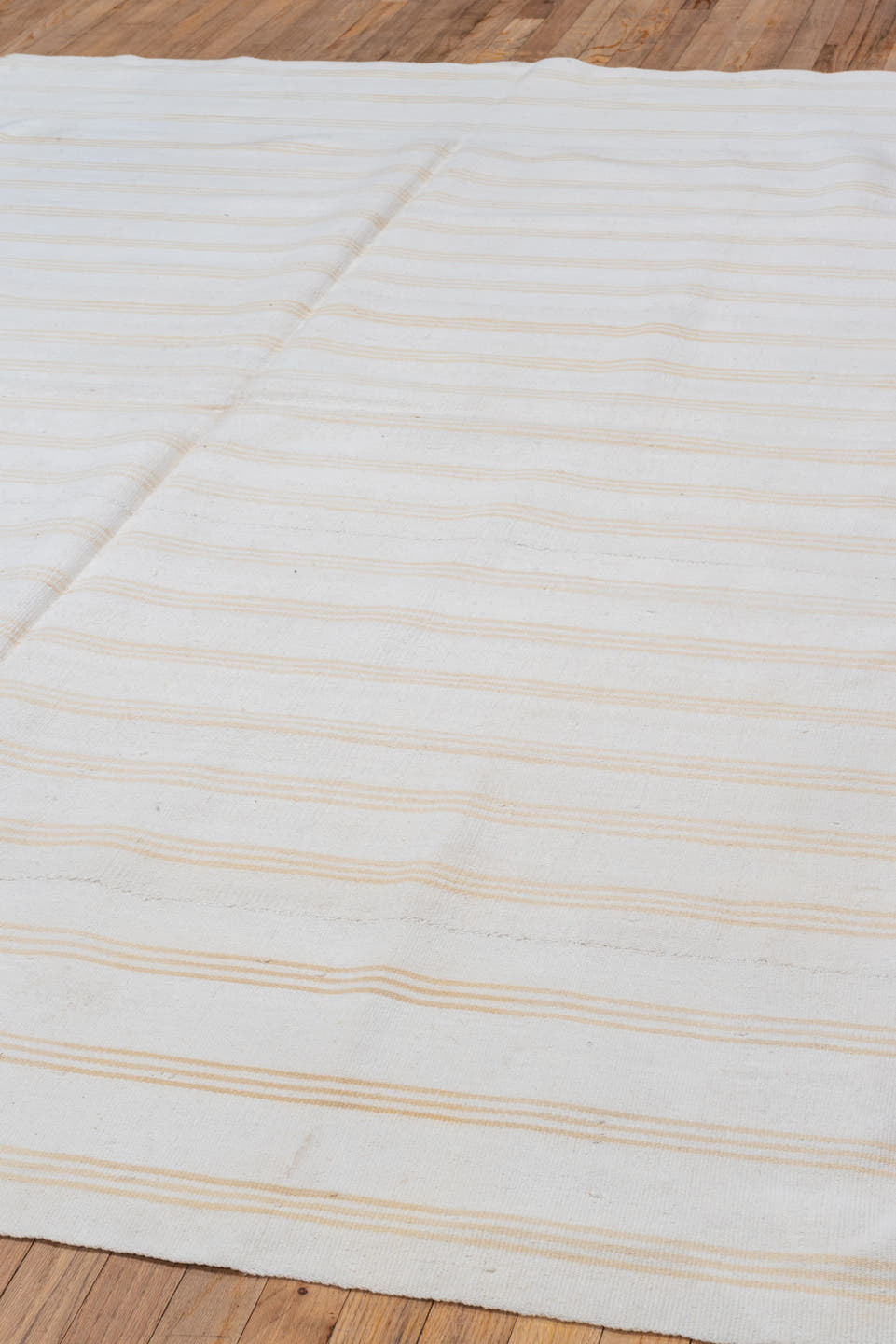6' x 8' one-of-a-kind handmade antique Flatweave medium size rug. Color palette: ivory, beige