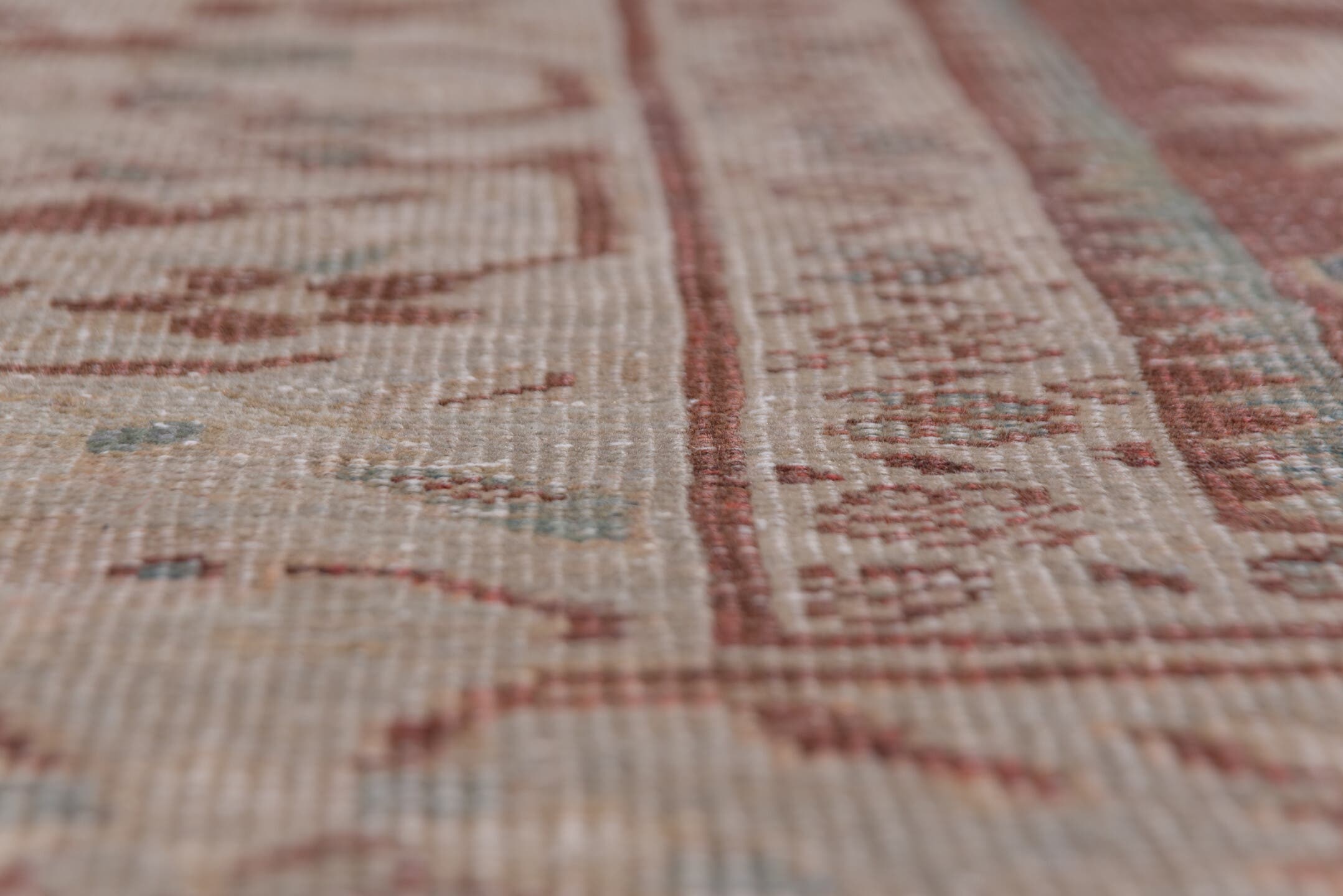10' x 14' one-of-a-kind handmade antique Sultanabad large size rug. Color palette: terra cotta, ivory, taupe, dusty rose