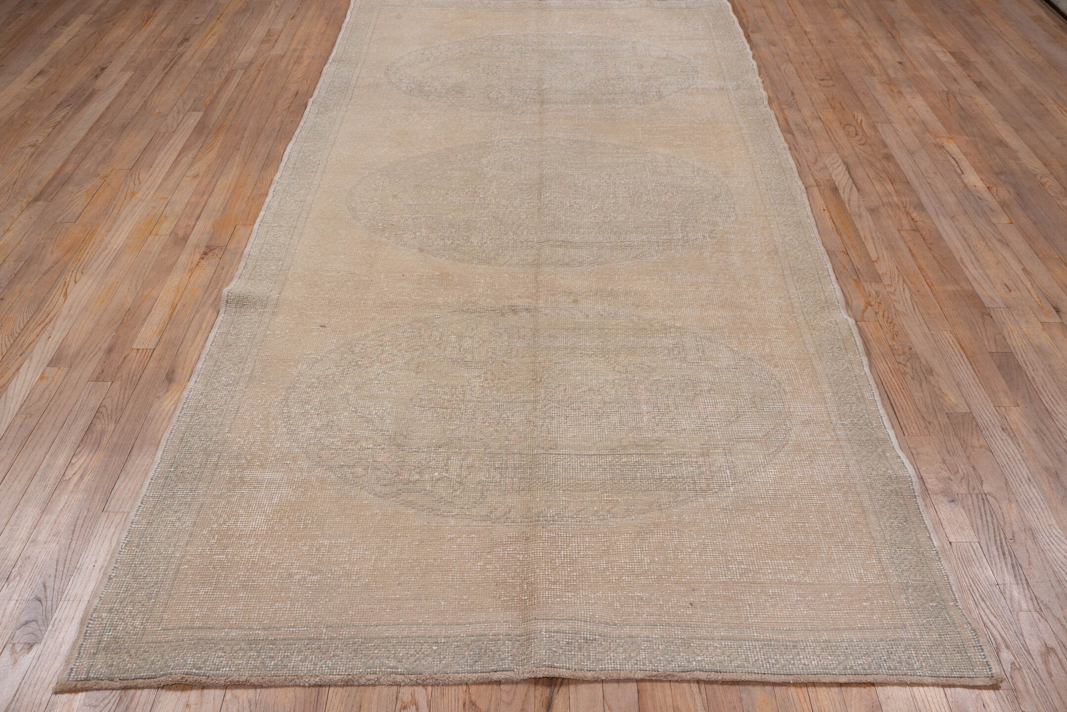 5' x 10' one-of-a-kind handmade vintage Oushak medium size rug. Color palette: beige, ivory, taupe, sand, blush, greige