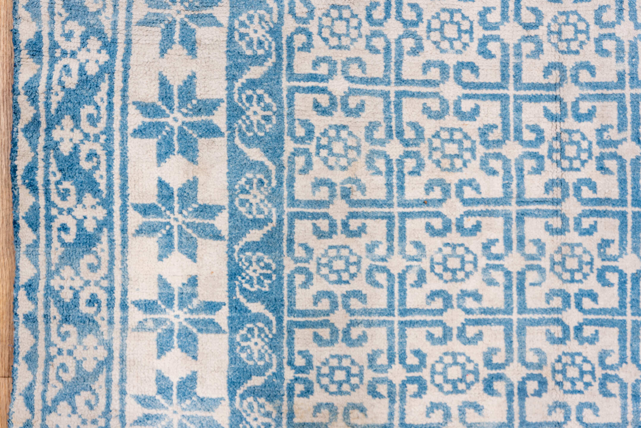 4' x 7' one-of-a-kind handmade vintage Cotton Agra rug. Color palette: ivory, sky blue, azure, slate blue, light blue