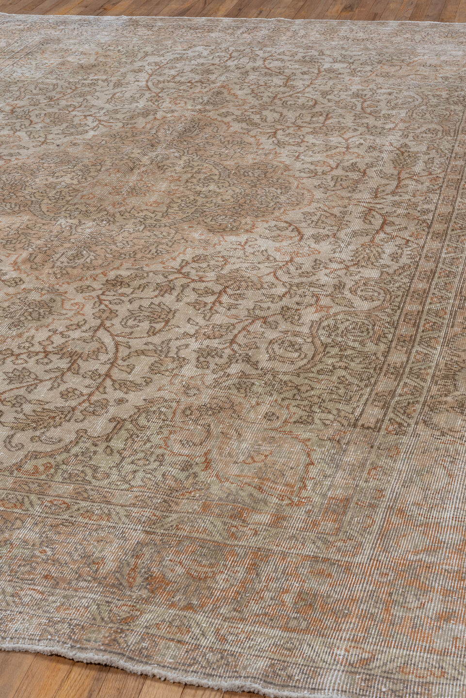 4' x 6' one-of-a-kind handmade vintage Oushak small size rug. Color palette: brown, gray, light gray, off-white, pink