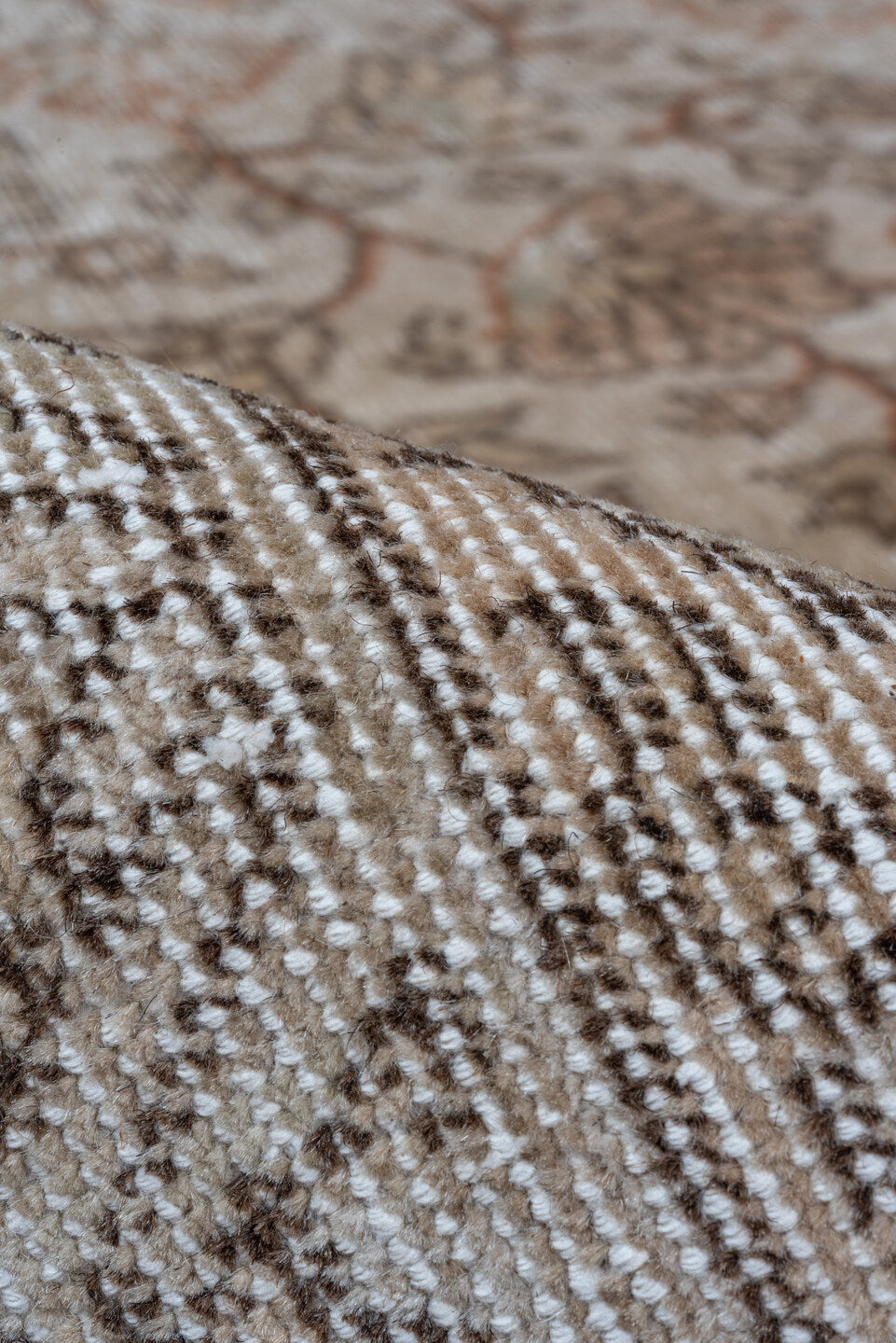 4' x 6' one-of-a-kind handmade vintage Oushak small size rug. Color palette: brown, gray, light gray, off-white, pink