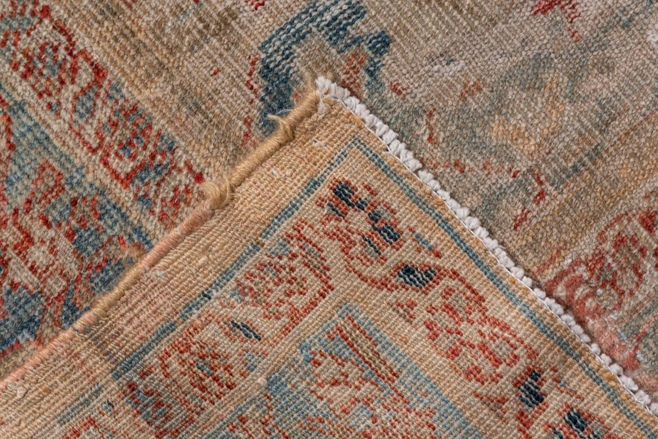 9' x 12' one-of-a-kind handmade vintage Sultanabad large size rug. Color palette: beige, ivory, pale blue, rust, slate