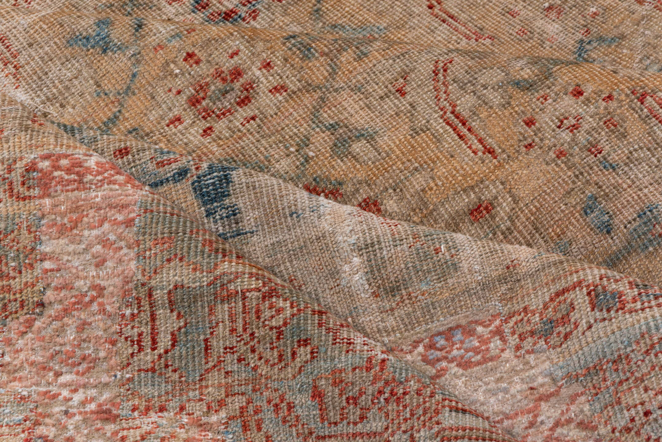 9' x 12' one-of-a-kind handmade vintage Sultanabad large size rug. Color palette: beige, ivory, pale blue, rust, slate