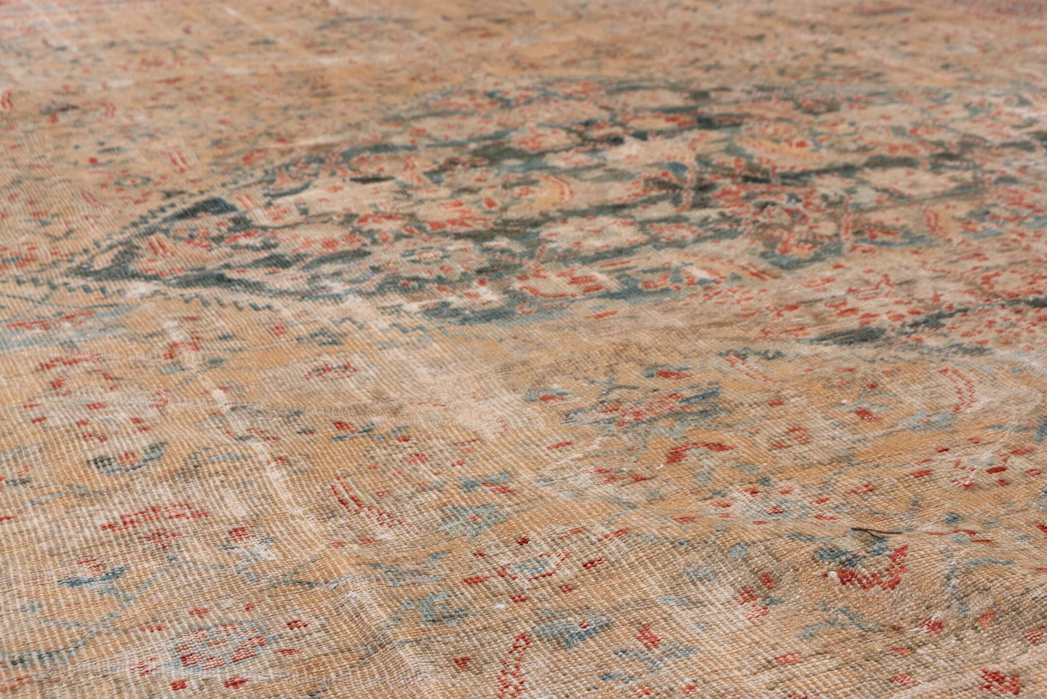 9' x 12' one-of-a-kind handmade vintage Sultanabad large size rug. Color palette: beige, ivory, pale blue, rust, slate
