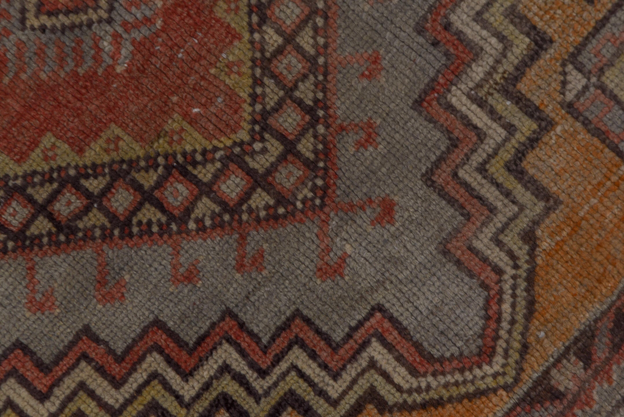 3' x 5' one-of-a-kind handmade vintage Oushak small size rug. Color palette: brown, gray, light gray, off-white, pink, red