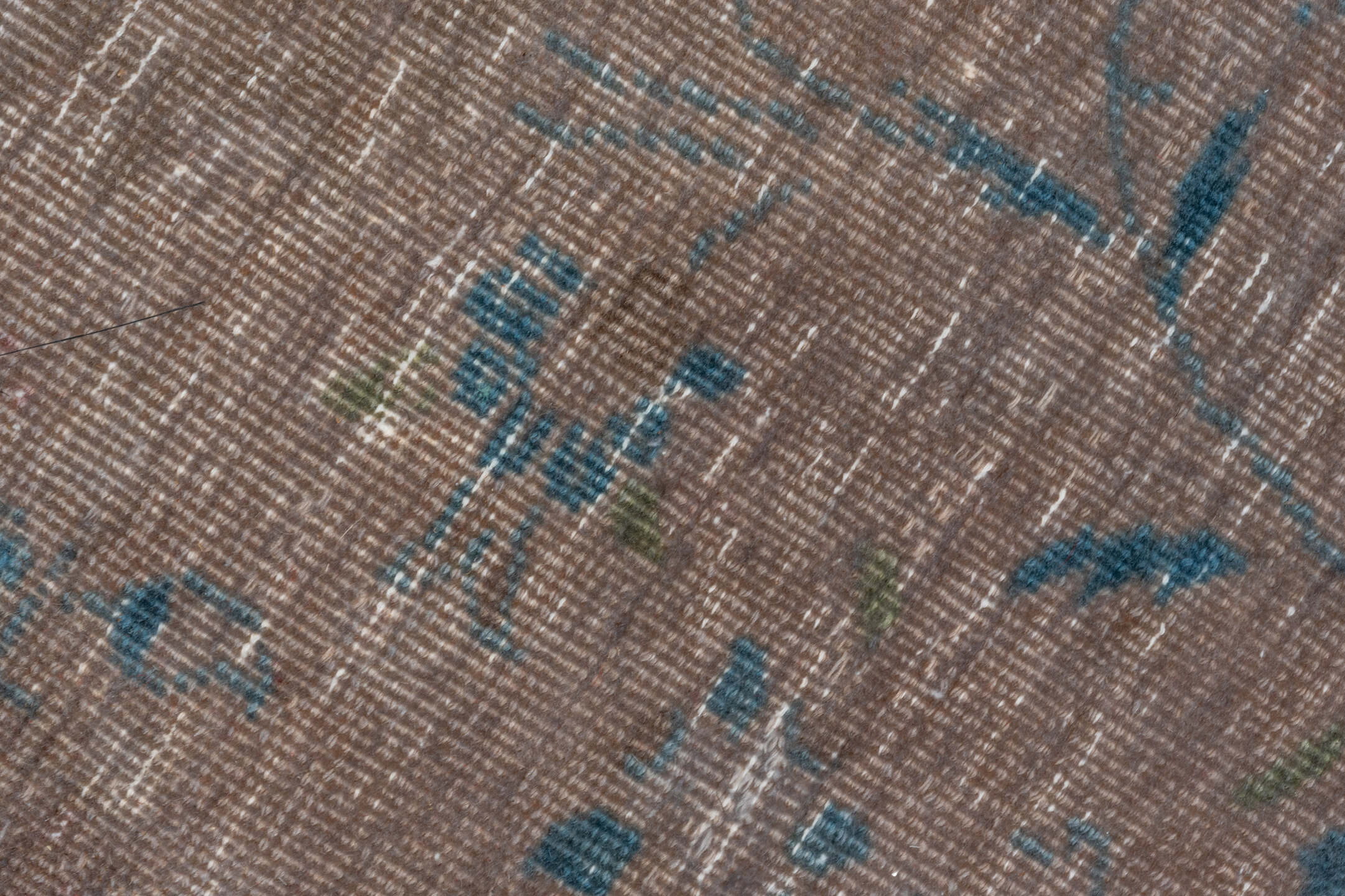 9' x 13' one-of-a-kind handmade vintage Sivas large size rug. Color palette: blue, dark gray, gray, light gray, silver