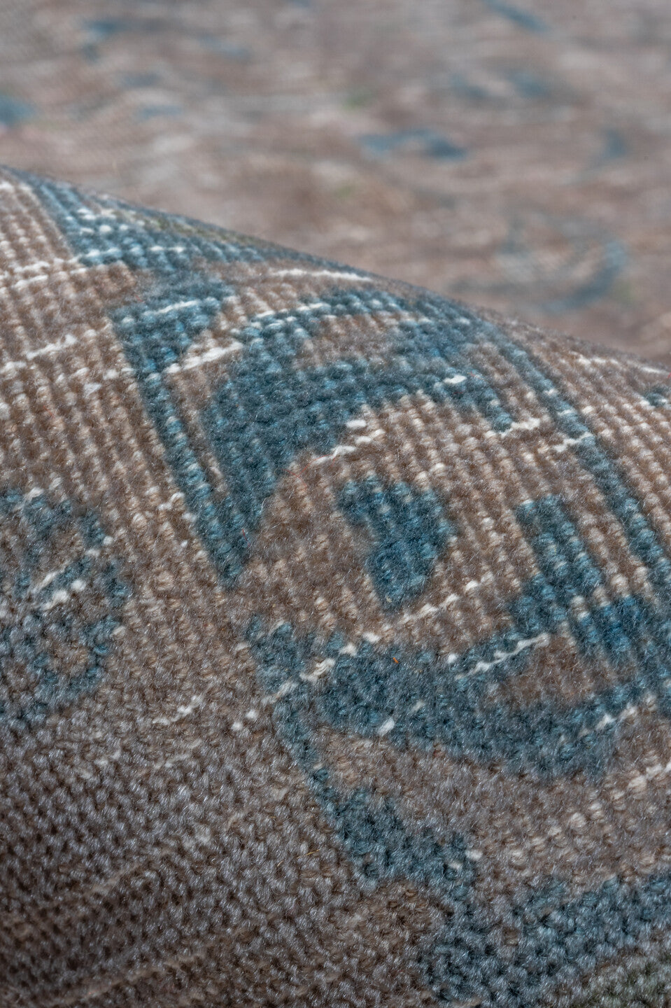 9' x 13' one-of-a-kind handmade vintage Sivas large size rug. Color palette: taupe, slate, blue, ivory, charcoal, beige