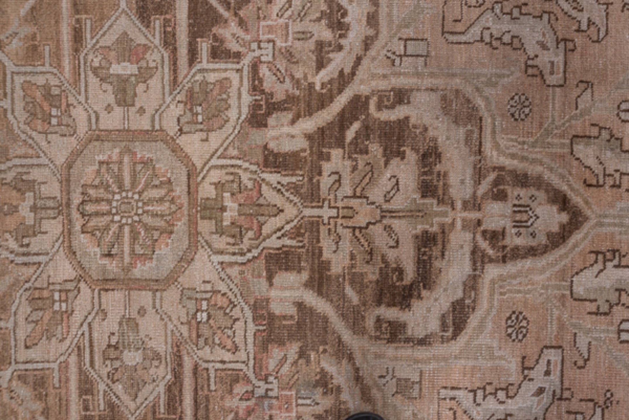 9' x 12' one-of-a-kind handmade vintage Heriz large size rug. Color palette: brown, gray, light gray, pink, silver