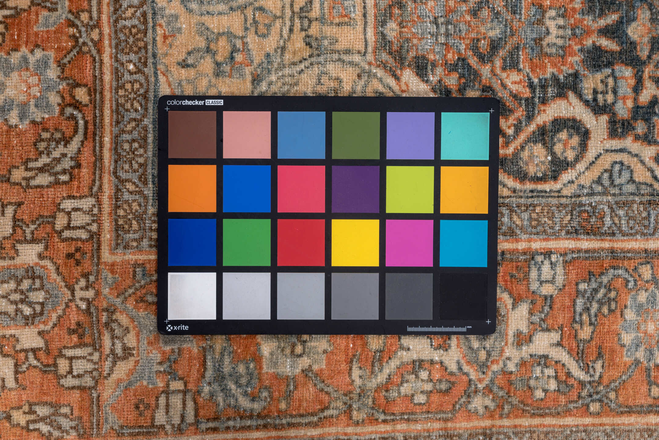 4' x 6' one-of-a-kind handmade vintage Bidjar small size rug. Color palette: black, brown, charcoal, dark gray, dim gray