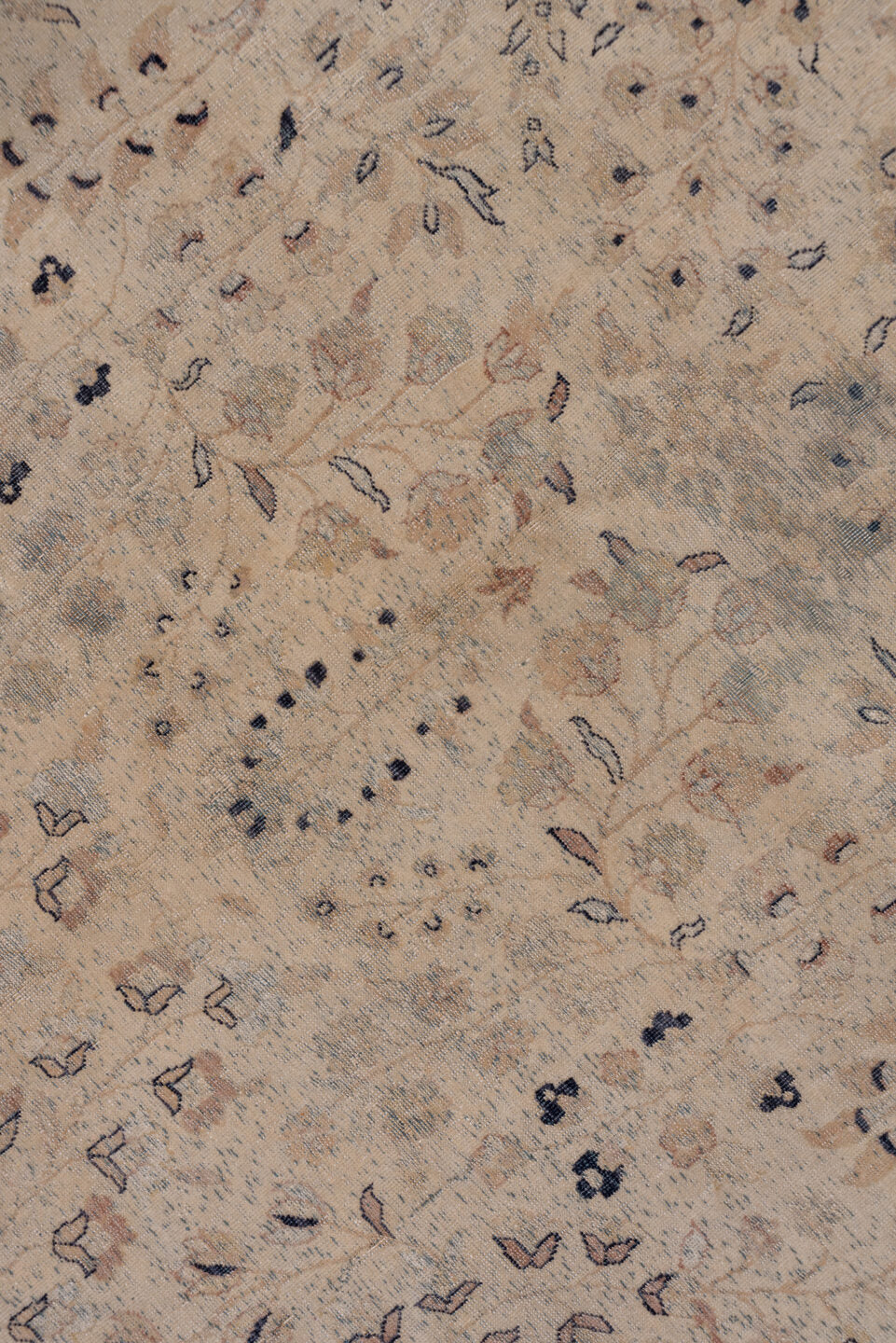 8' x 11' one-of-a-kind handmade vintage Kashan large size rug. Color palette: black, charcoal, gray, light gray, off-white