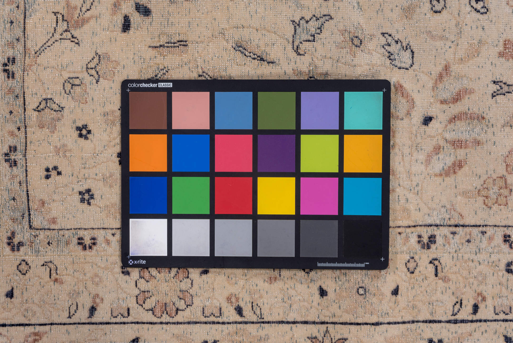 8' x 11' one-of-a-kind handmade vintage Kashan large size rug. Color palette: black, charcoal, gray, light gray, off-white