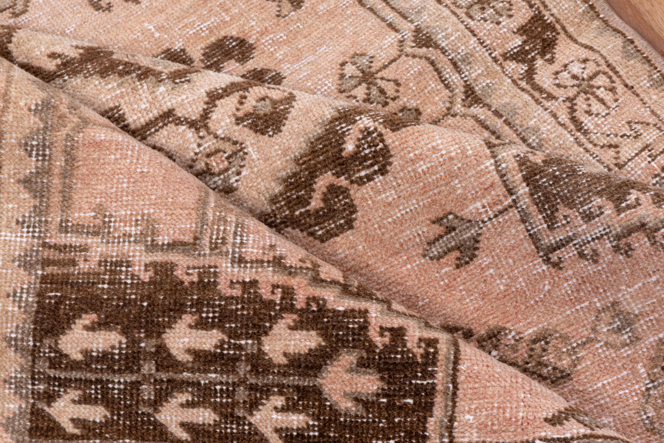 3' x 5' one-of-a-kind handmade vintage Oushak small size rug. Color palette: brown, gray, light gray, off-white, pink, snow