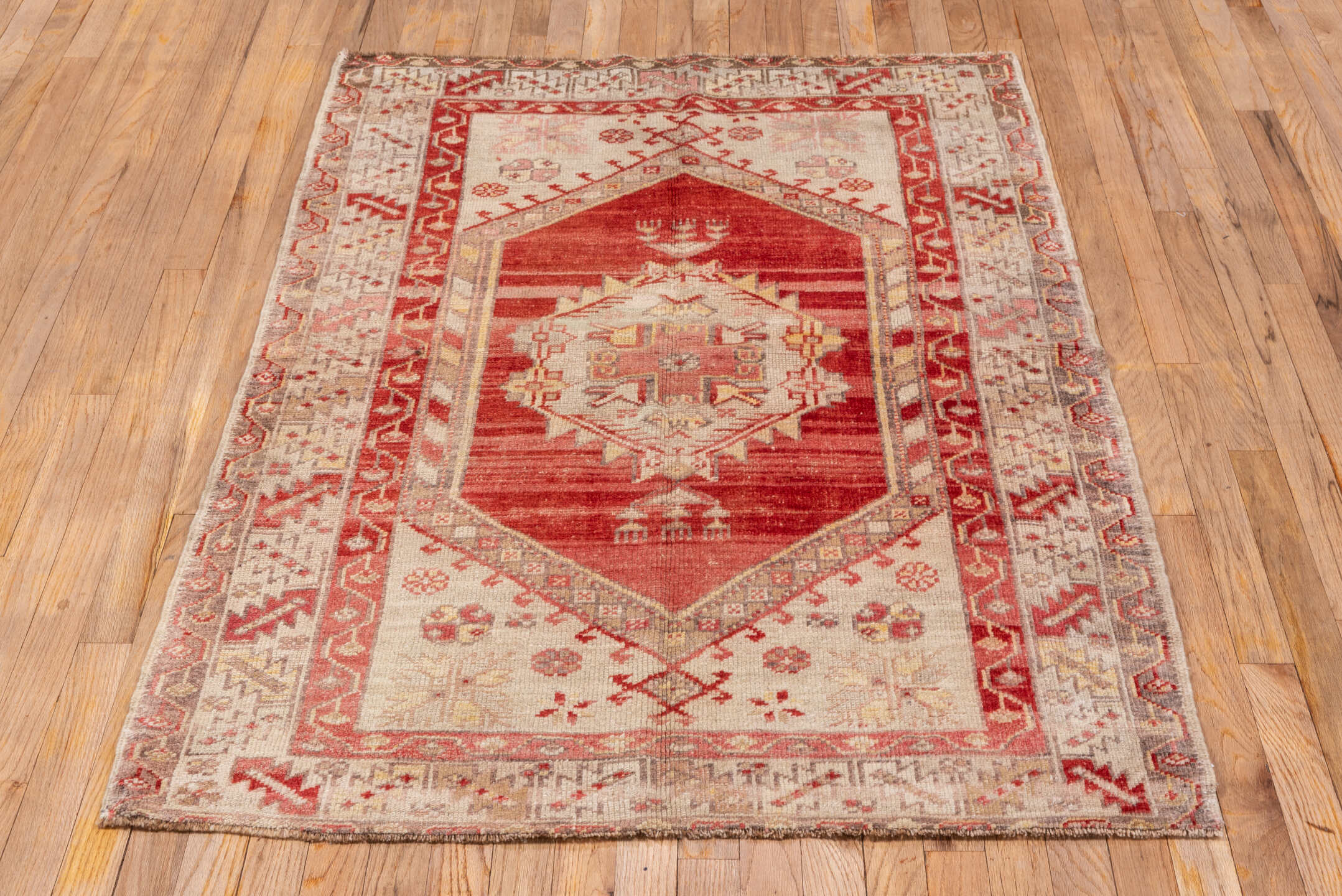 3' x 5' one-of-a-kind handmade vintage Oushak small size rug. Color palette: brown, gray, light gray, orange, pink, red