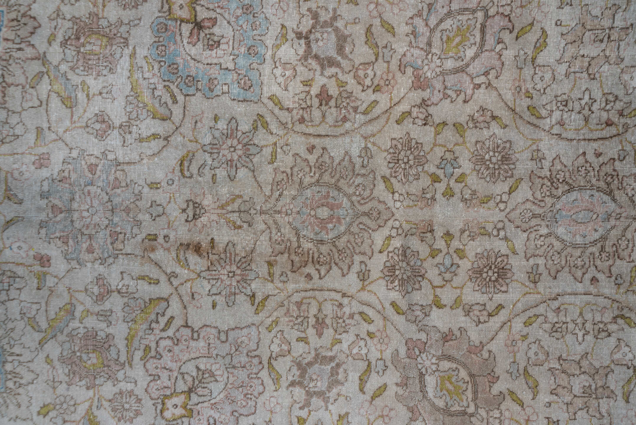 13' x 17' one-of-a-kind handmade vintage Tabriz oversize rug. Color palette: brown, gainsboro, gray, light gray, off-white