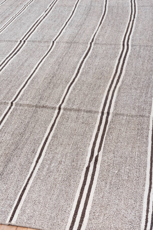 Antique Flatweave Area Rug (8' x 10')