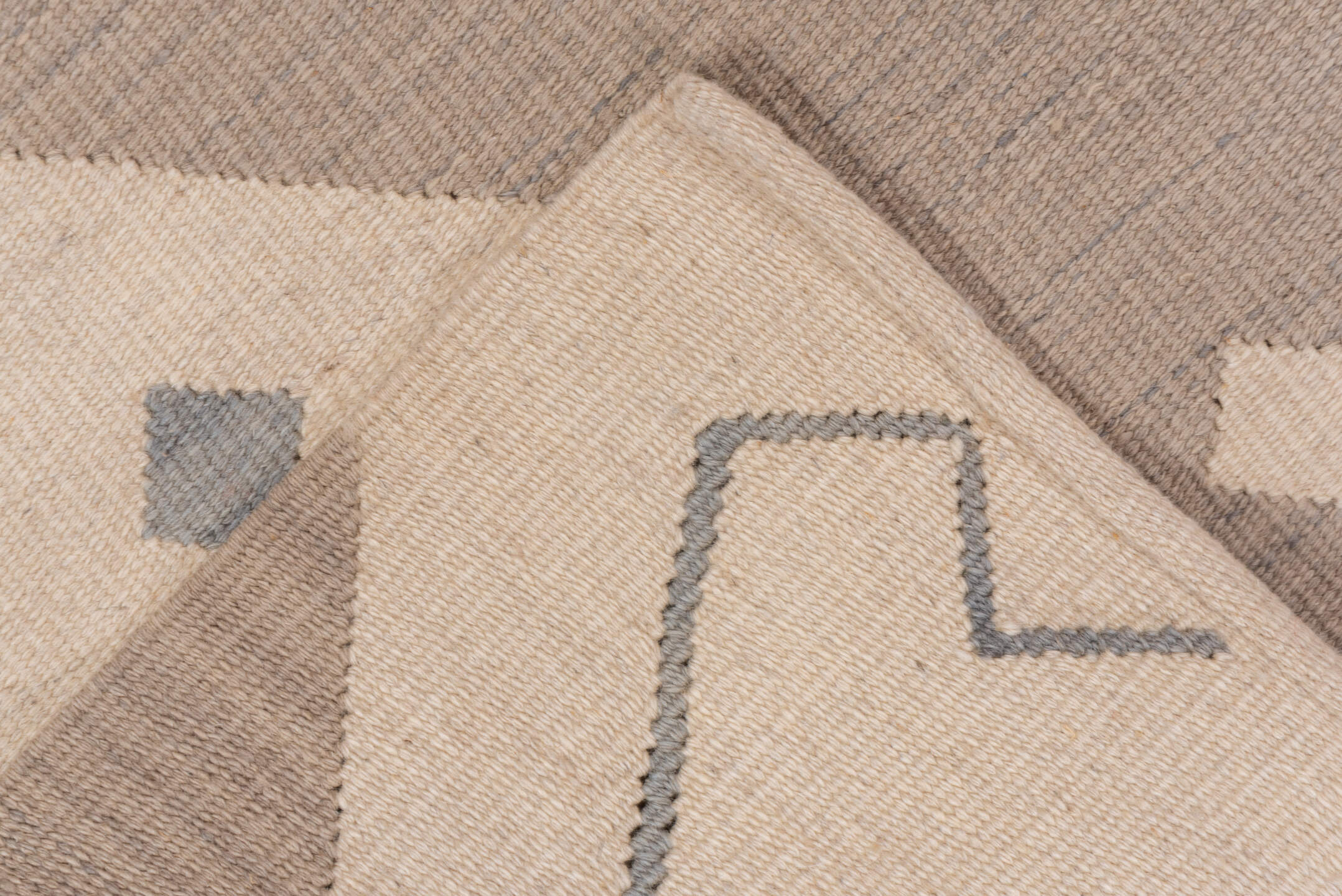 3' x 5' one-of-a-kind handmade vintage Kilim small size rug. Color palette: brown, dim gray, gainsboro, gray, light gray