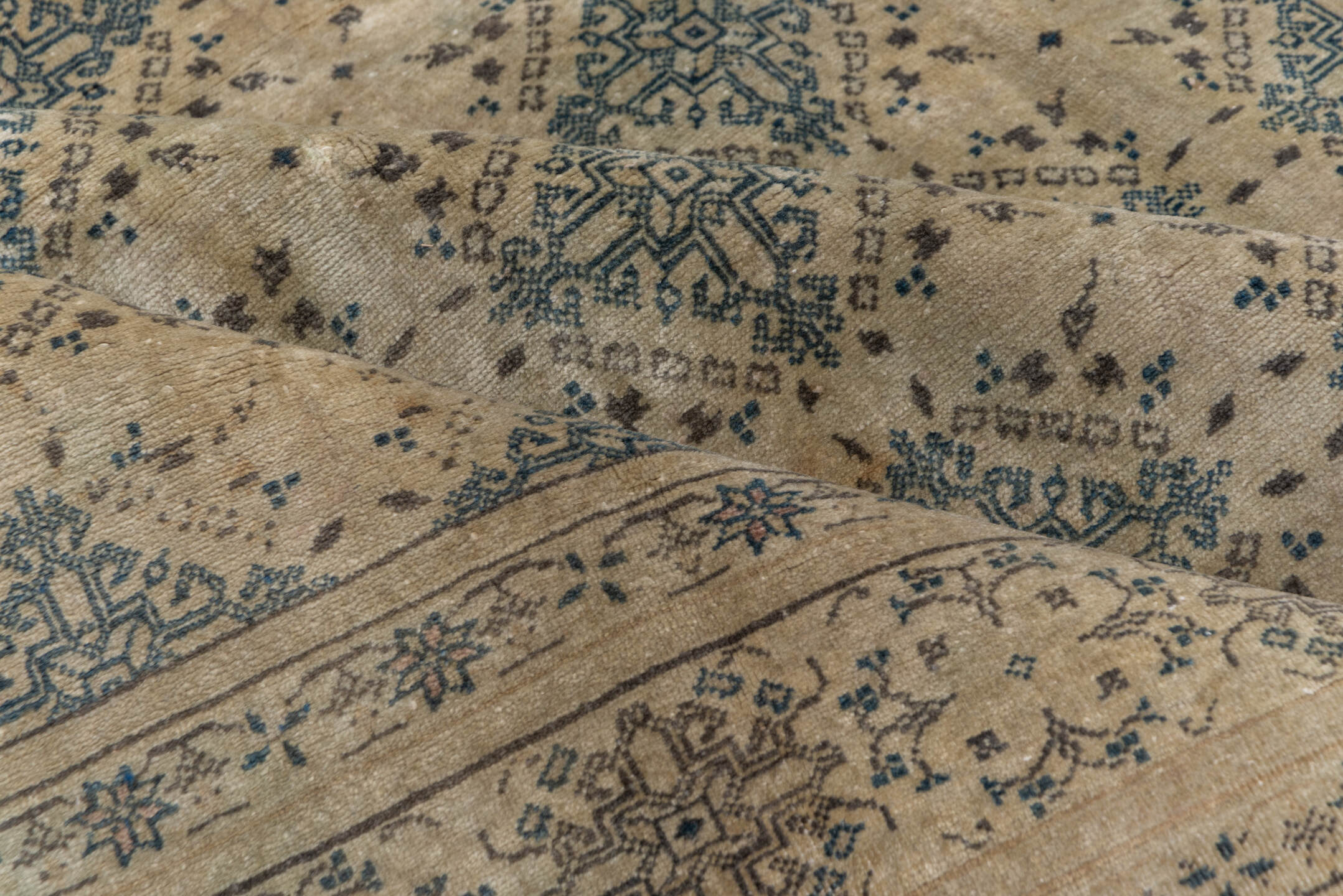 6' x 10' one-of-a-kind handmade antique Sivas large size rug. Color palette: ivory, pale blue, taupe, beige, soft brown