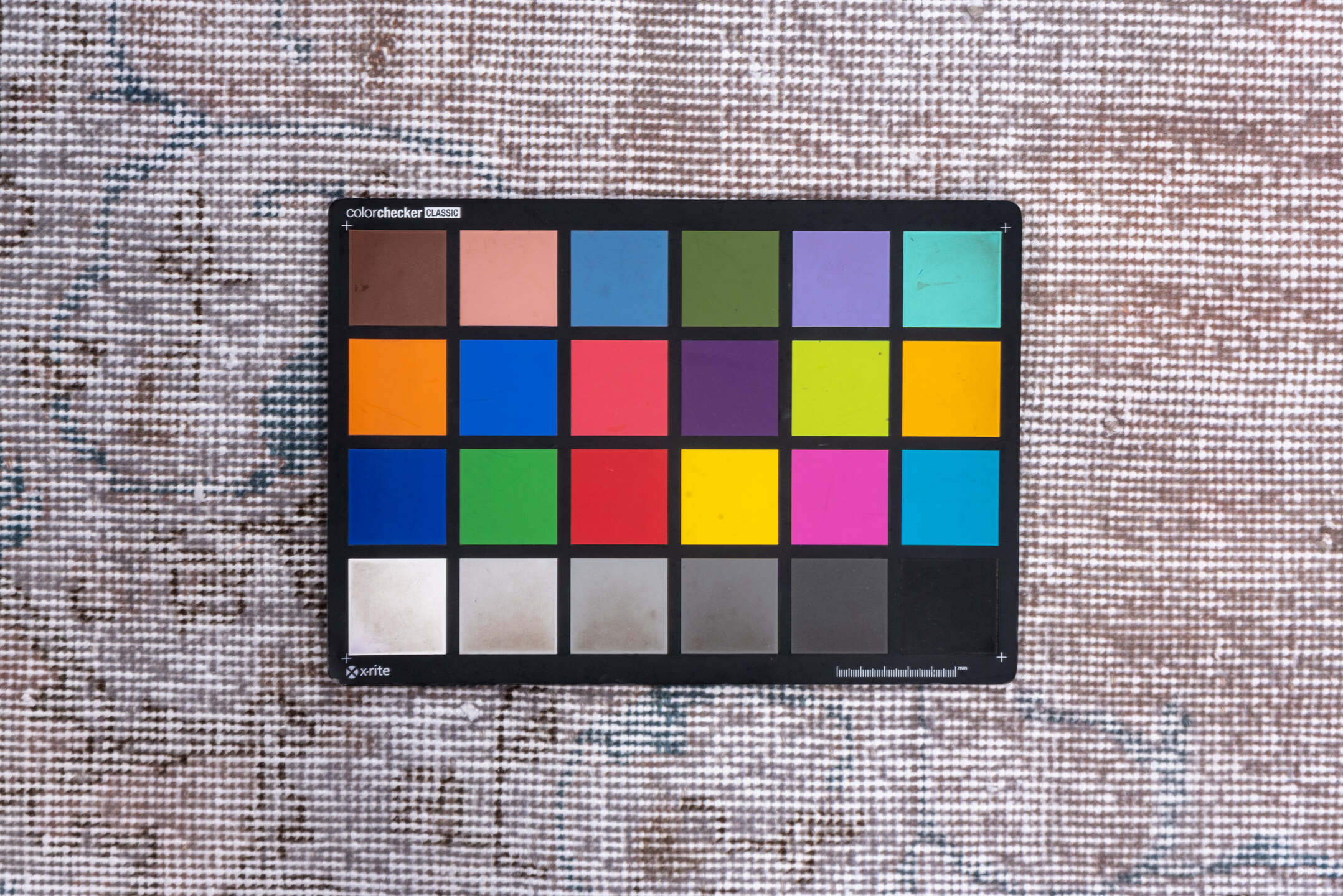 5' x 8' one-of-a-kind handmade vintage Sparta medium size rug. Color palette: dark gray, dim gray, gainsboro, gray