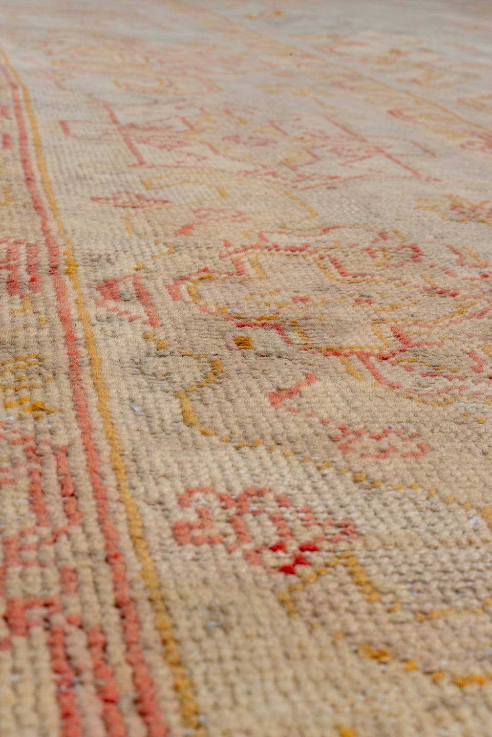 9' x 13' one-of-a-kind handmade antique Oushak large size rug. Color palette: ivory, blush, pale gold, beige, taupe, peach