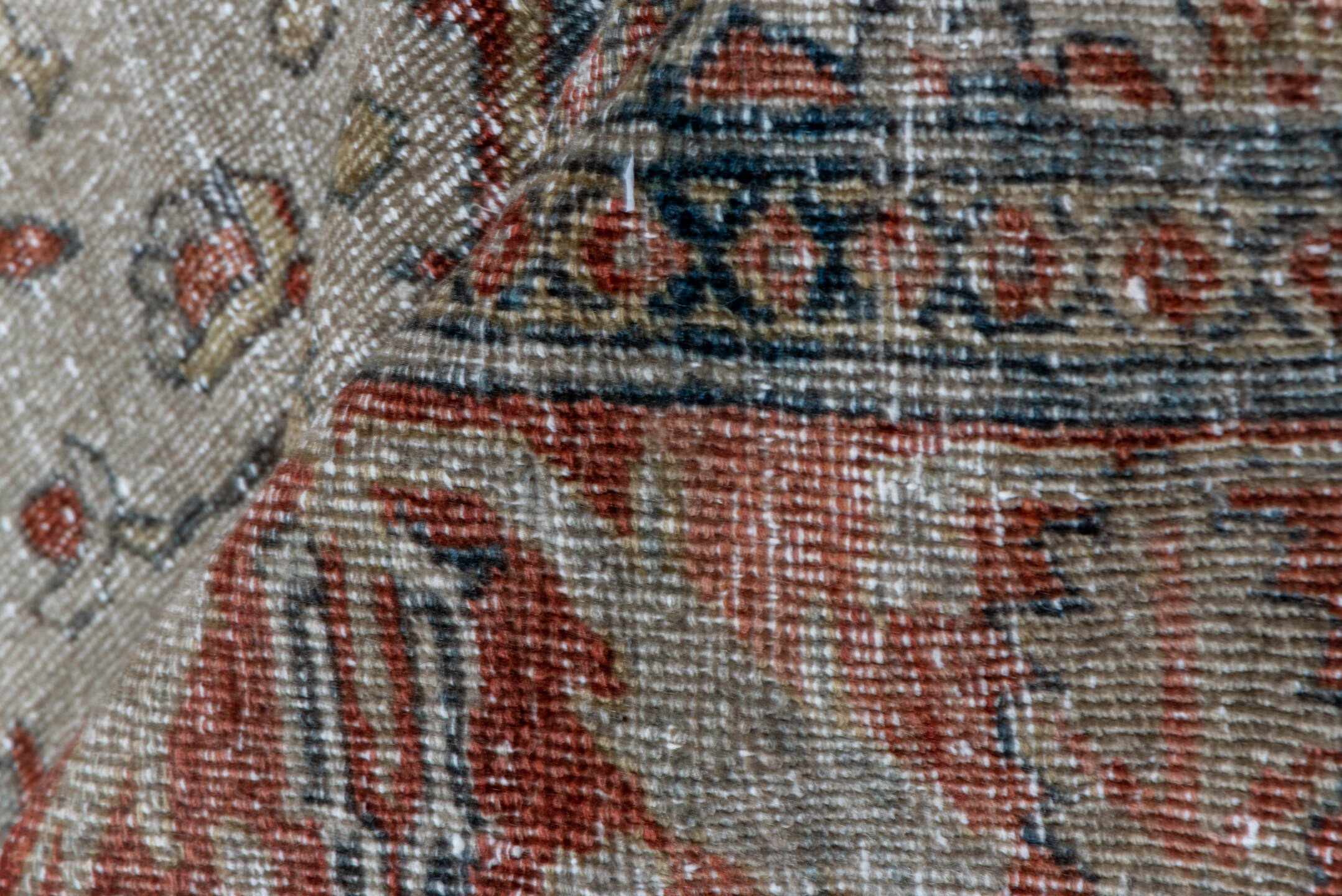 9' x 12' one-of-a-kind handmade vintage Mahal large size rug. Color palette: gray, pink, brown, red, light gray