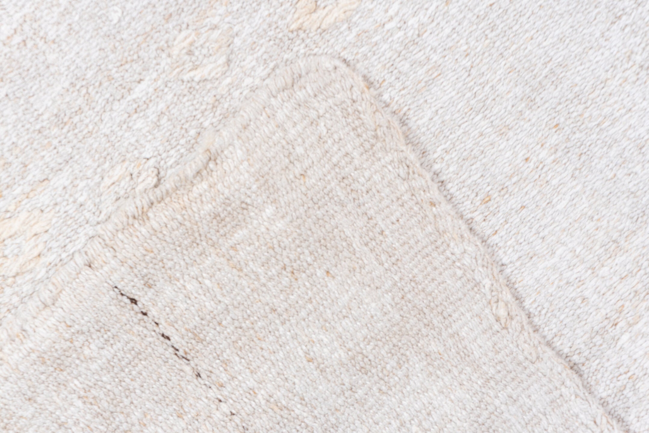 5' x 9' one-of-a-kind handmade vintage Hemp Kilim medium size rug. Color palette: gainsboro, ghost white, gray