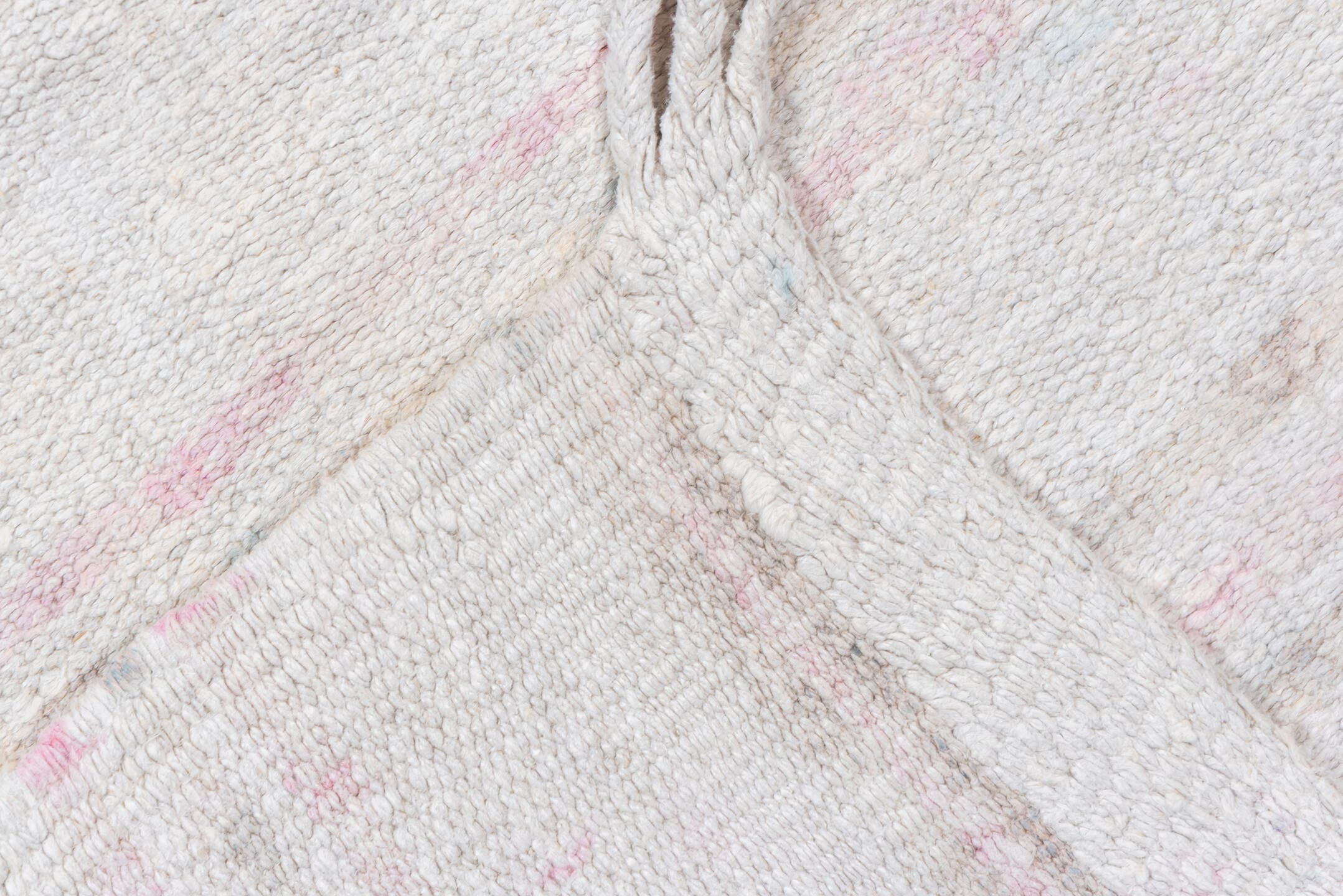 5' x 10' one-of-a-kind handmade vintage Hemp Kilim medium size rug. Color palette: ivory, blush, light gray, cream, pink