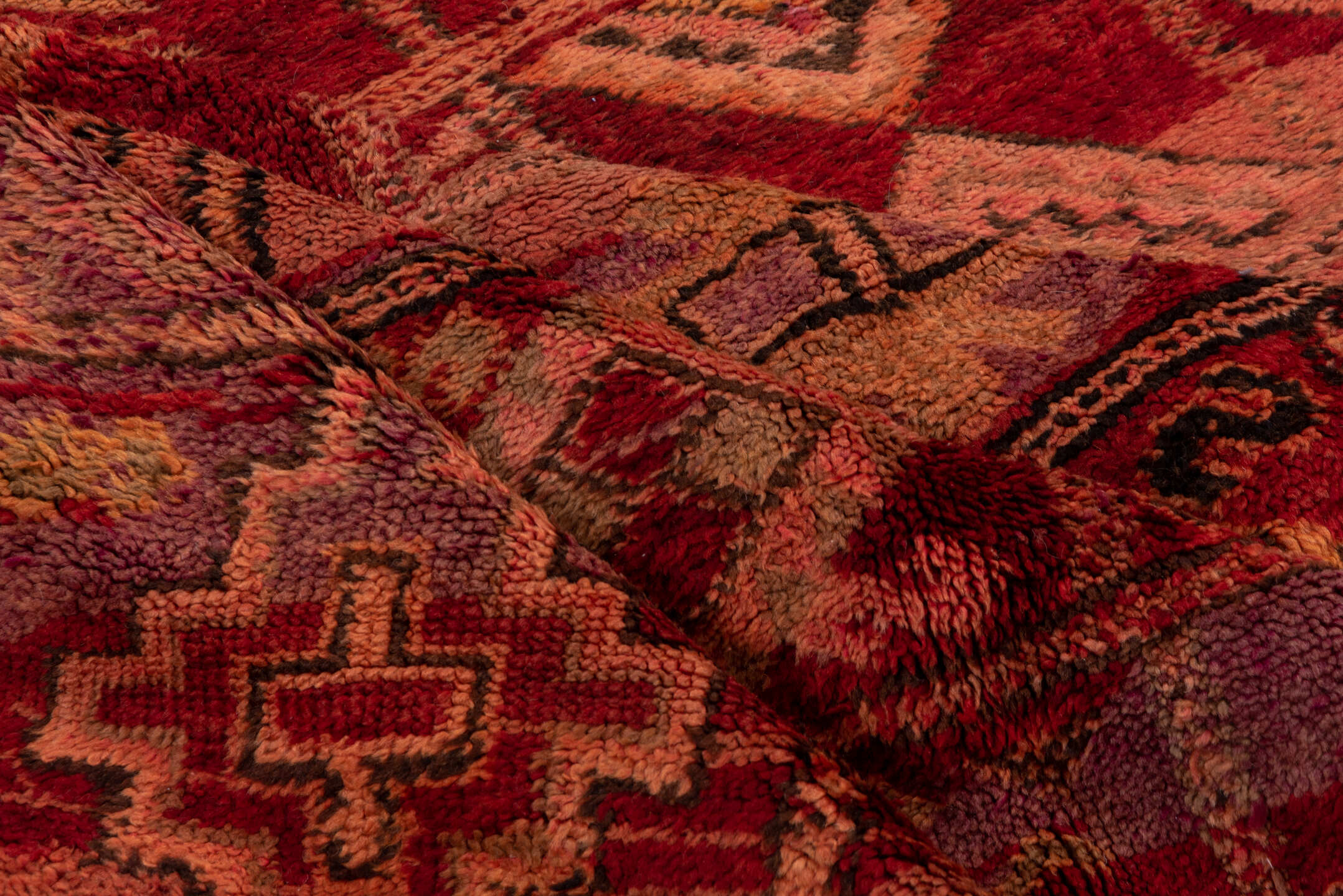 5' x 9' one-of-a-kind handmade vintage Moroccan medium size rug. Color palette: rust, rose, blush, burgundy, muted gold