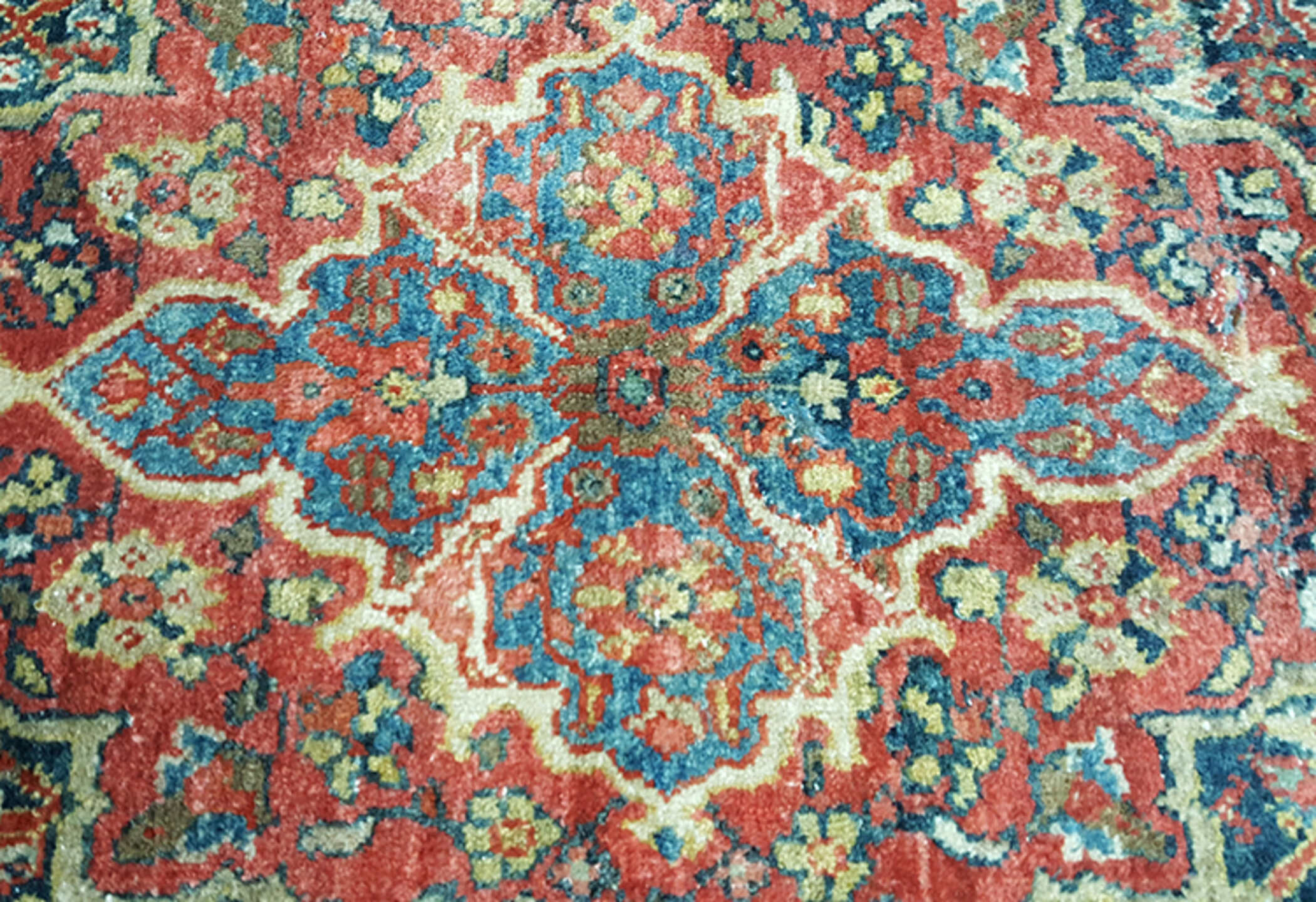 4' x 6' one-of-a-kind handmade vintage Sarouk small size rug. Color palette: antiquewhite, black, blanched almond, blue