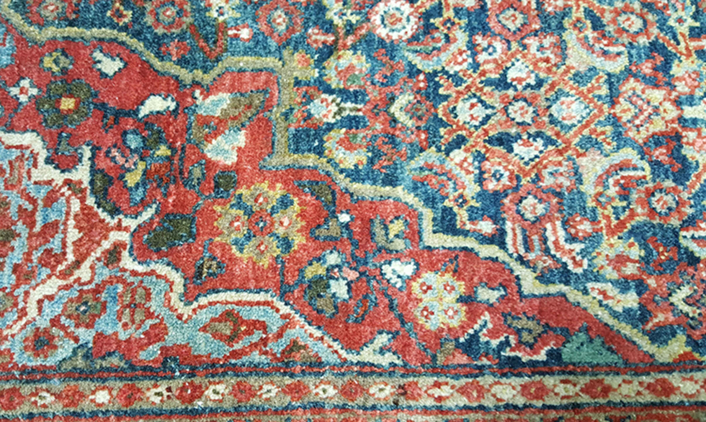 4' x 6' one-of-a-kind handmade vintage Sarouk small size rug. Color palette: antiquewhite, black, blanched almond, blue