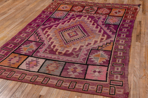 Vintage Moroccan Area Rug (5' x 8')