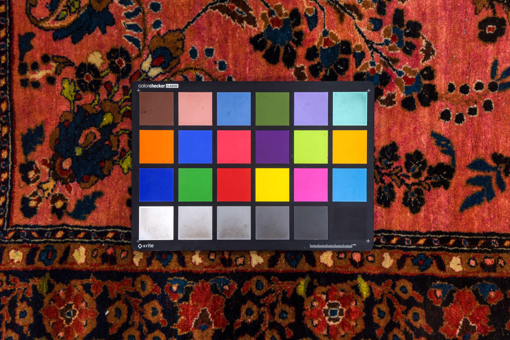 4' x 6' one-of-a-kind handmade vintage Sarouk small size rug. Color palette: black, brown, maroon, pink, red