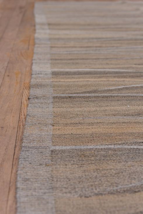 Vintage Kilim Area Rug (8' x 10')